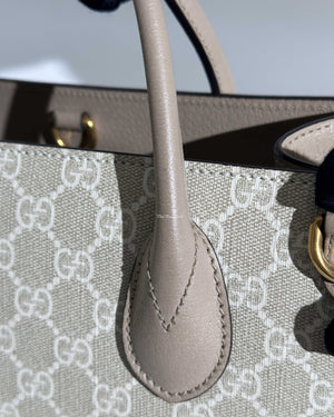 Gucci Beige and white GG Supreme canvas w/ Interlocking G Small Tote Bag-19
