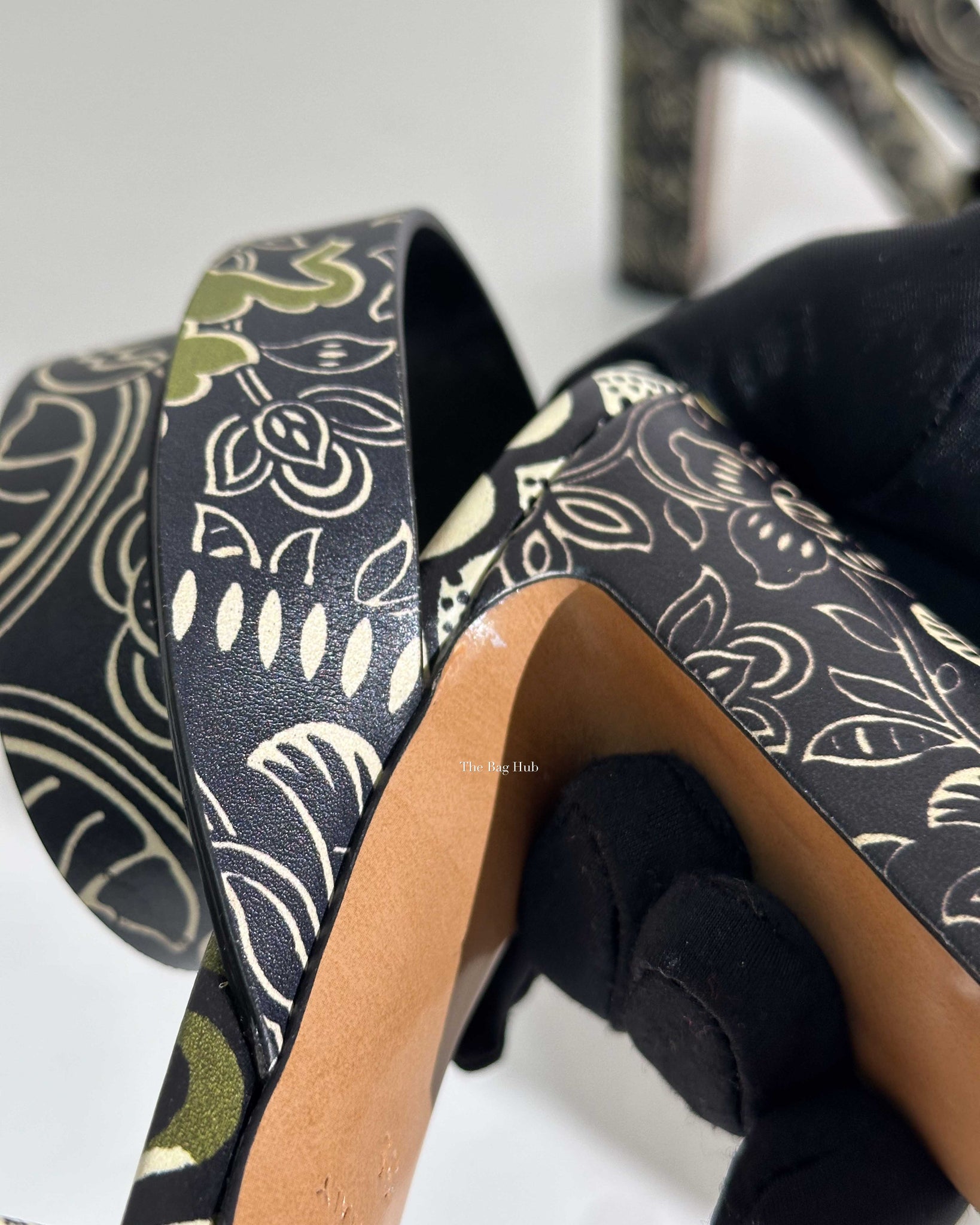 Valentino Green Printed Block Heel Sandals Size 39