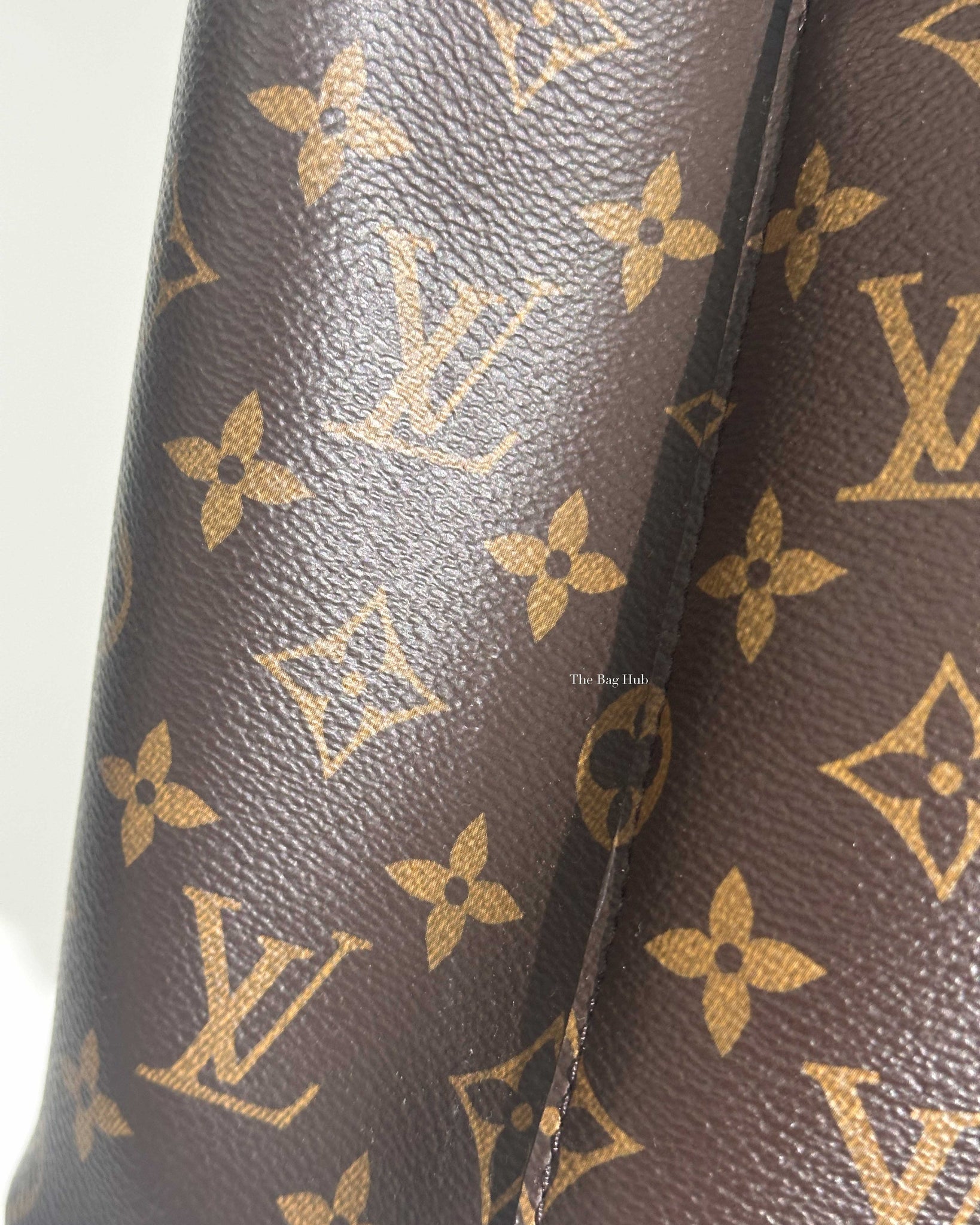 Louis Vuitton Black/Monogram Neo Noe MM Bucket Bag-15