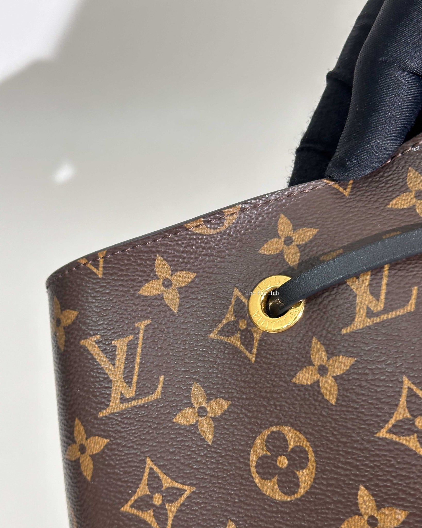 Louis Vuitton Black/Monogram Neo Noe MM Bucket Bag-20