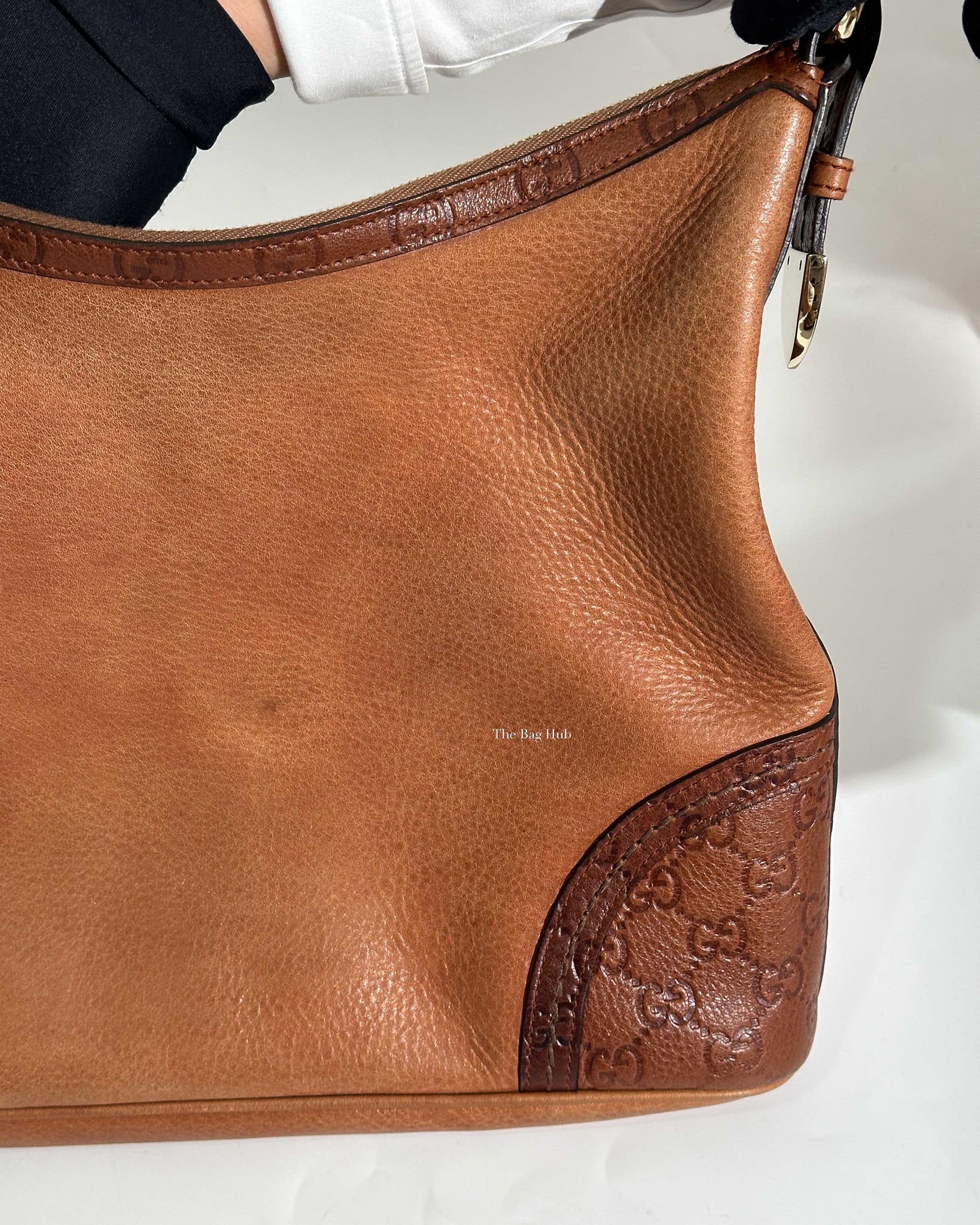 Gucci Brown Leather Signoria Shoulder Bag-24