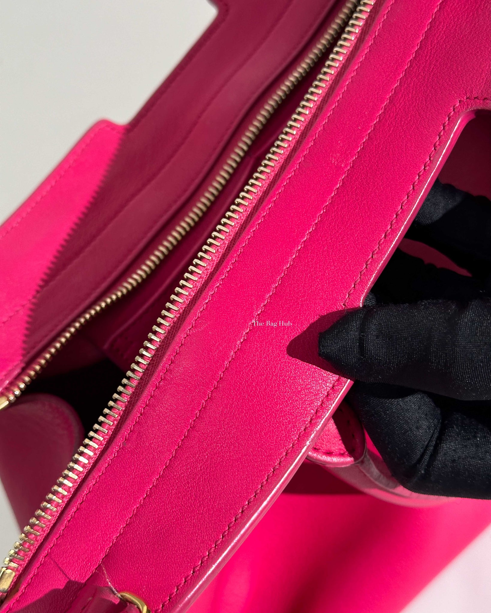 Saint Laurent Fuchsia Small Monogram Cabas Shoulder Bag-32