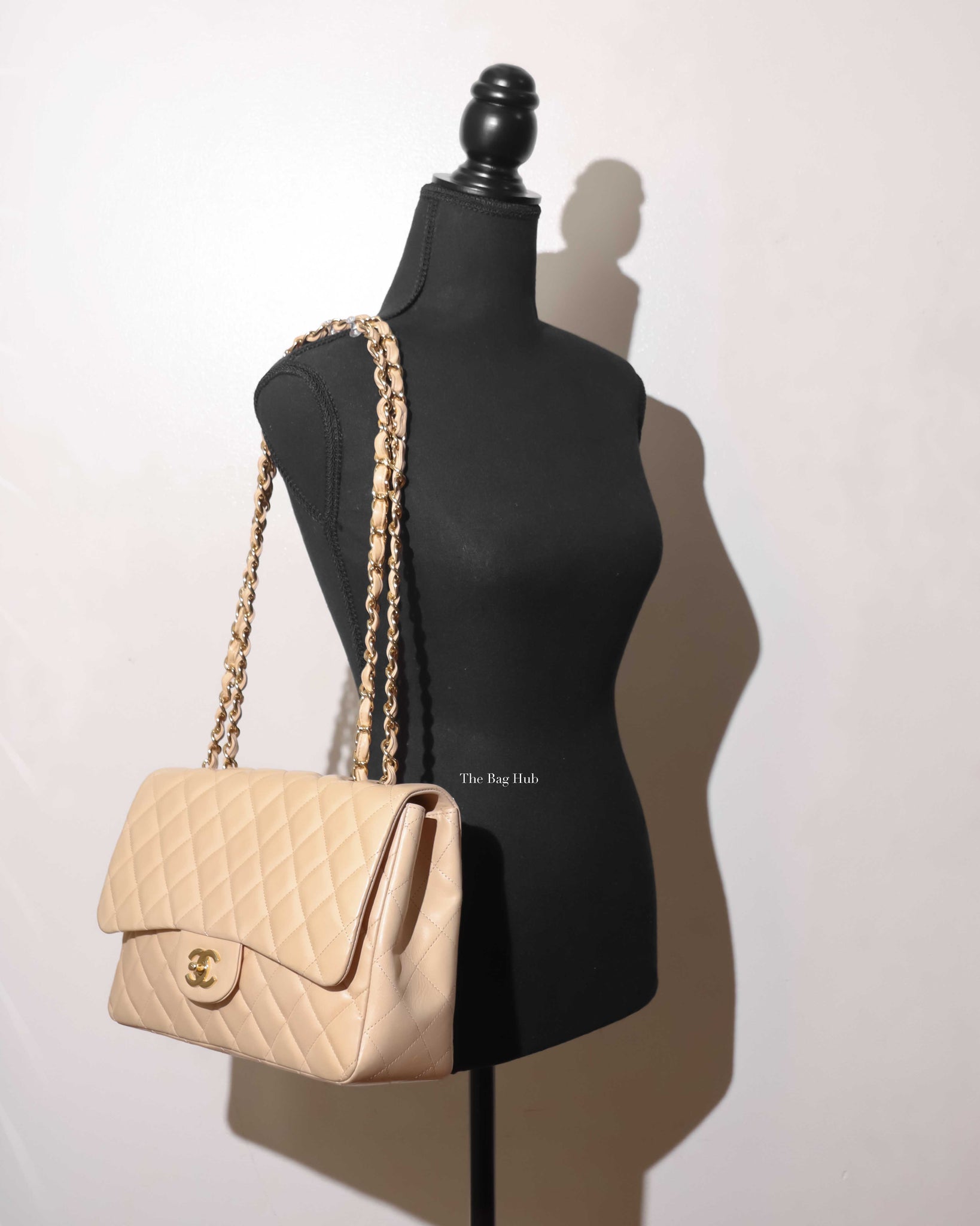 Beige clair chanel jumbo deals