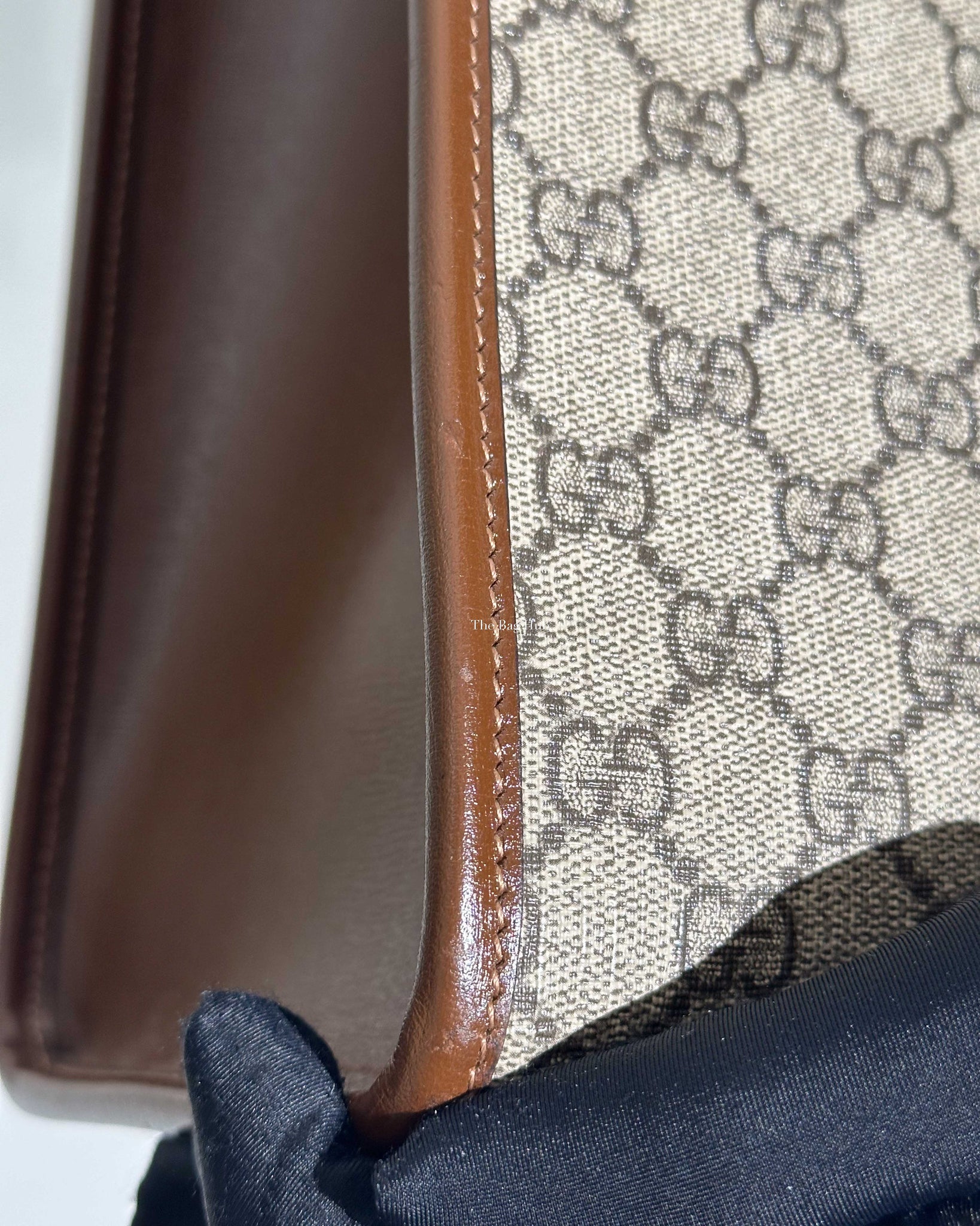 Gucci Beige/Ebony GG Supeme Canvas Medium Interlocking G Tote Bag-14