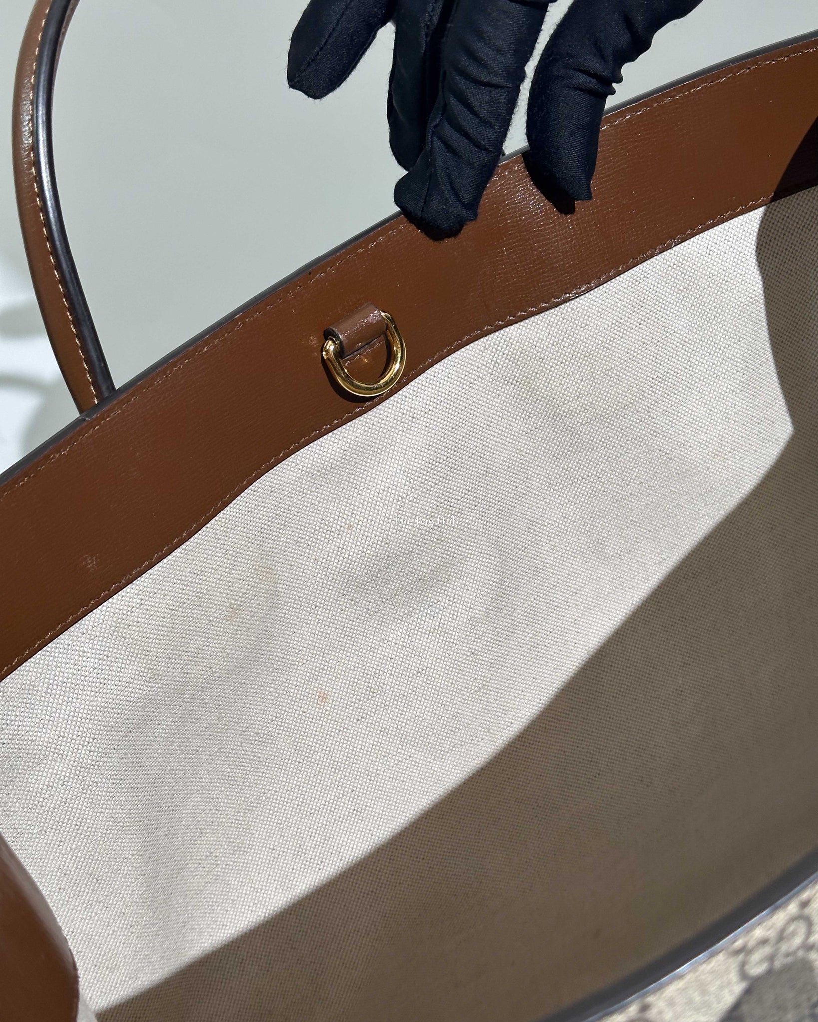 Gucci Beige/Ebony GG Supeme Canvas Medium Interlocking G Tote Bag-30
