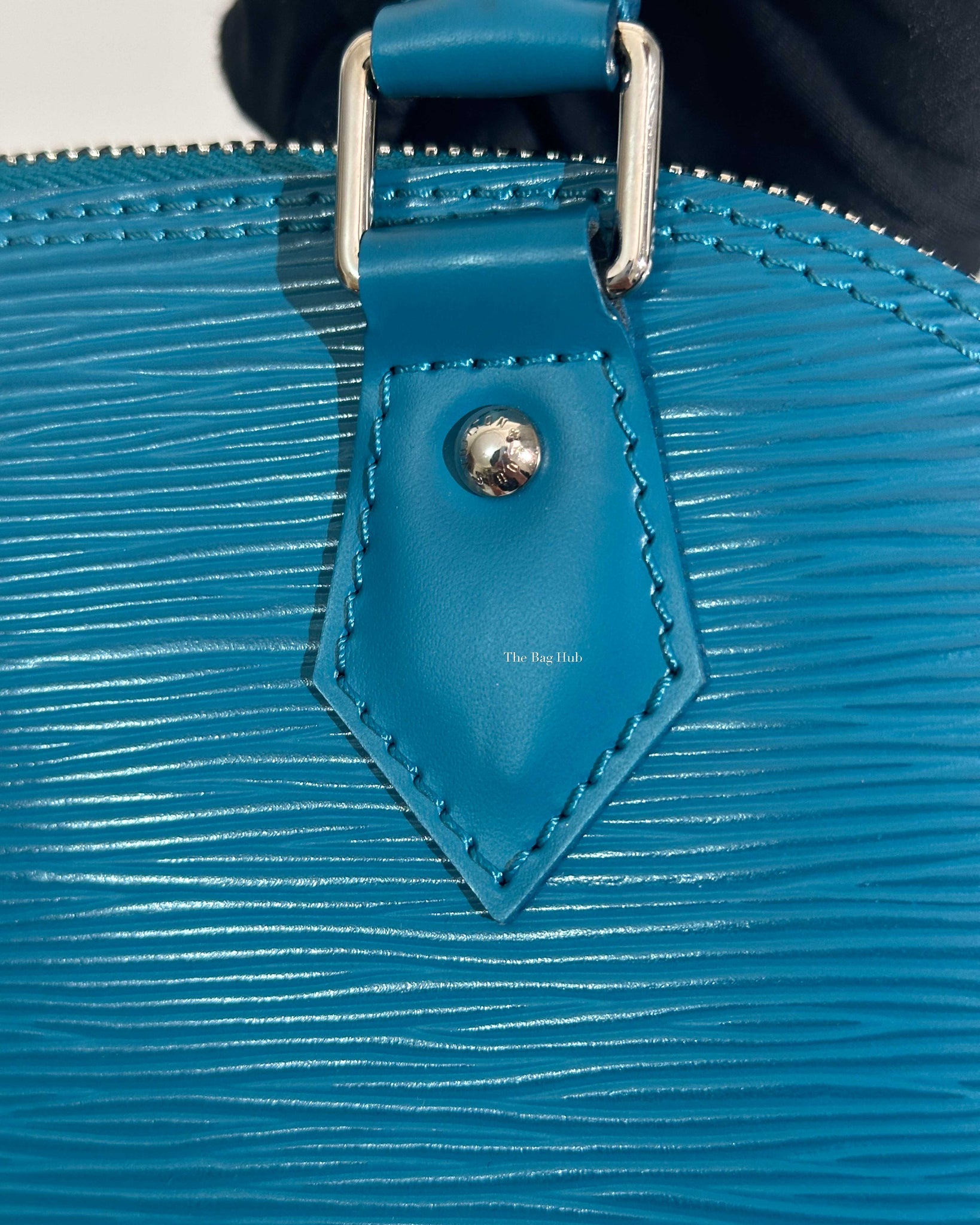 Louis Vuitton Cyan Epi Alma BB Crossbody Bag-23