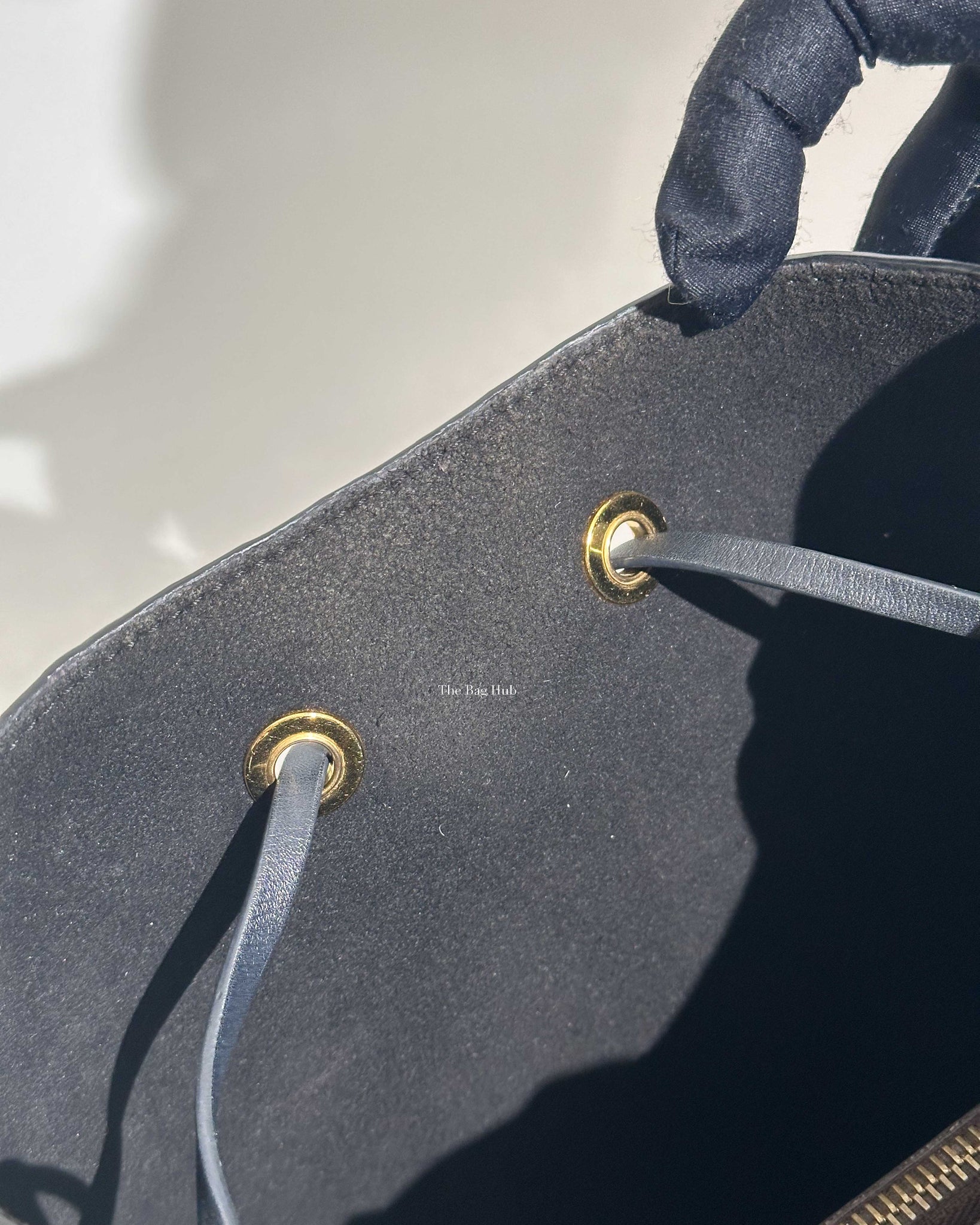 Louis Vuitton Black Monogram Neonoe MM Bag-18