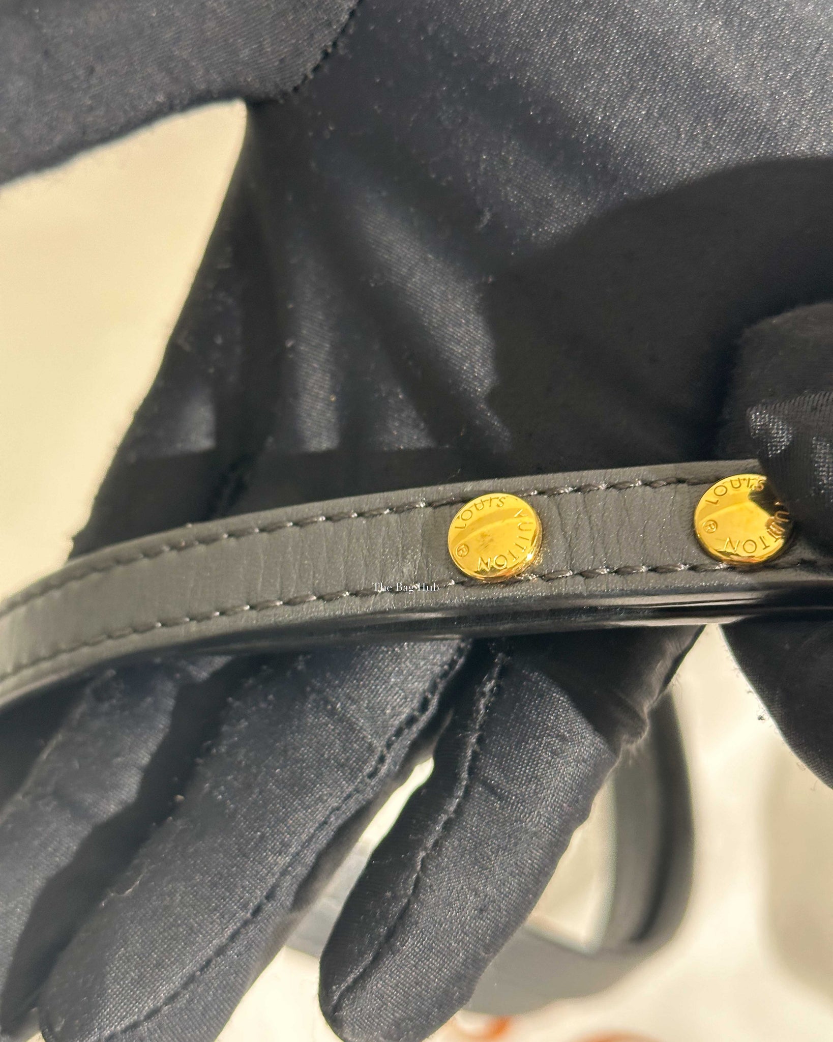 Louis Vuitton Black Monogram Neonoe MM Bag-20