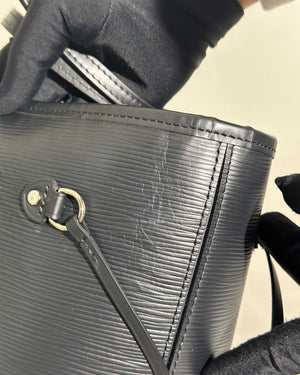 Louis Vuitton Black Epi Leather Neverfull MM