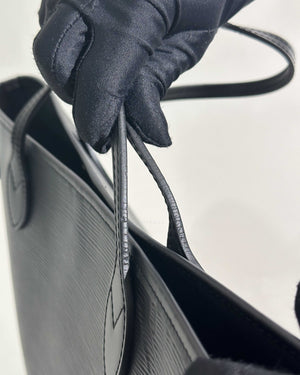Louis Vuitton Black Epi Leather Neverfull MM