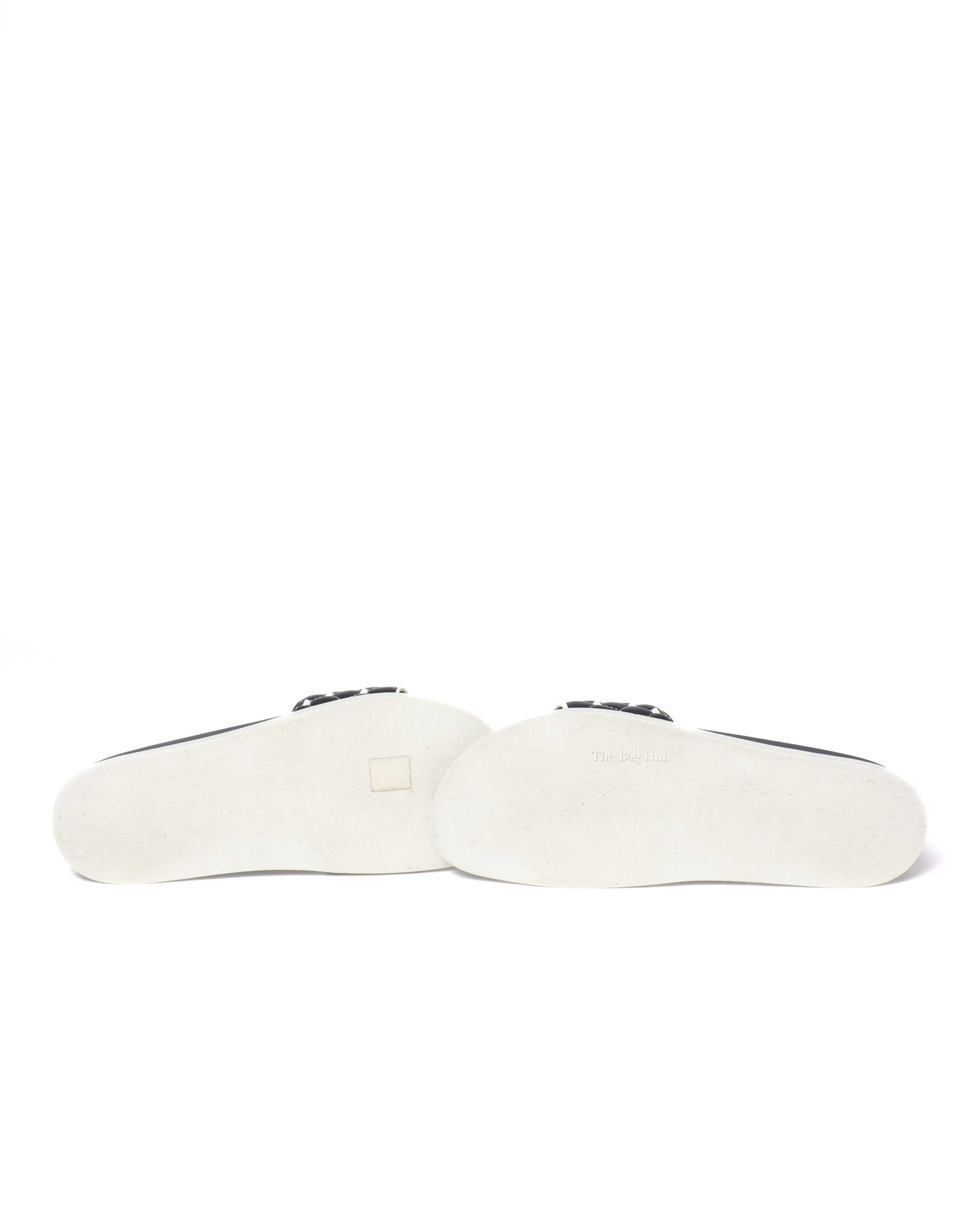 Valentino Navy/White Quilted Rubber Pool slide Size 38.5-7