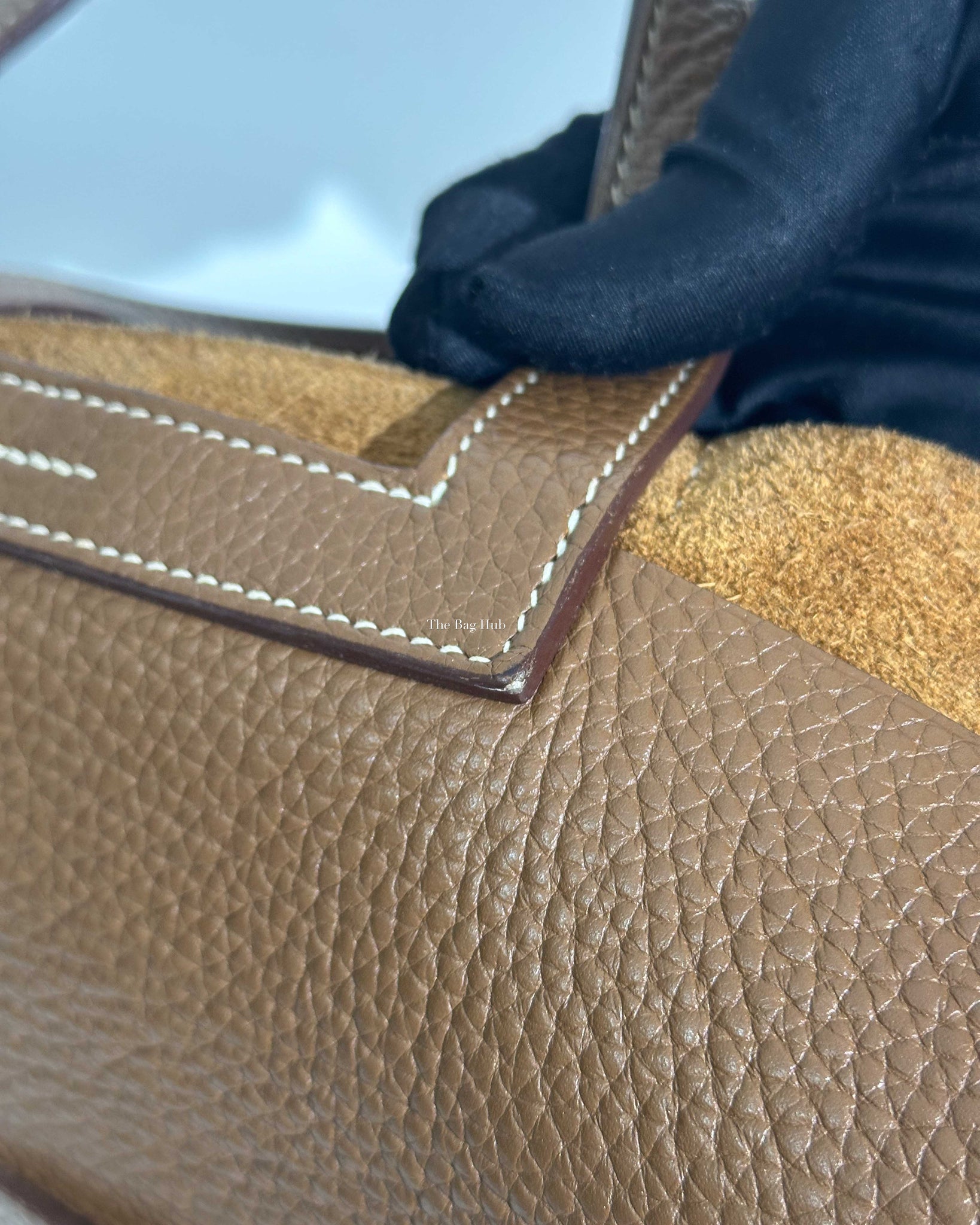 Hermes Brown Halzan 31-18