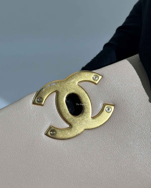 Chanel Beige Lambskin Large C19 Flsp Bag-17
