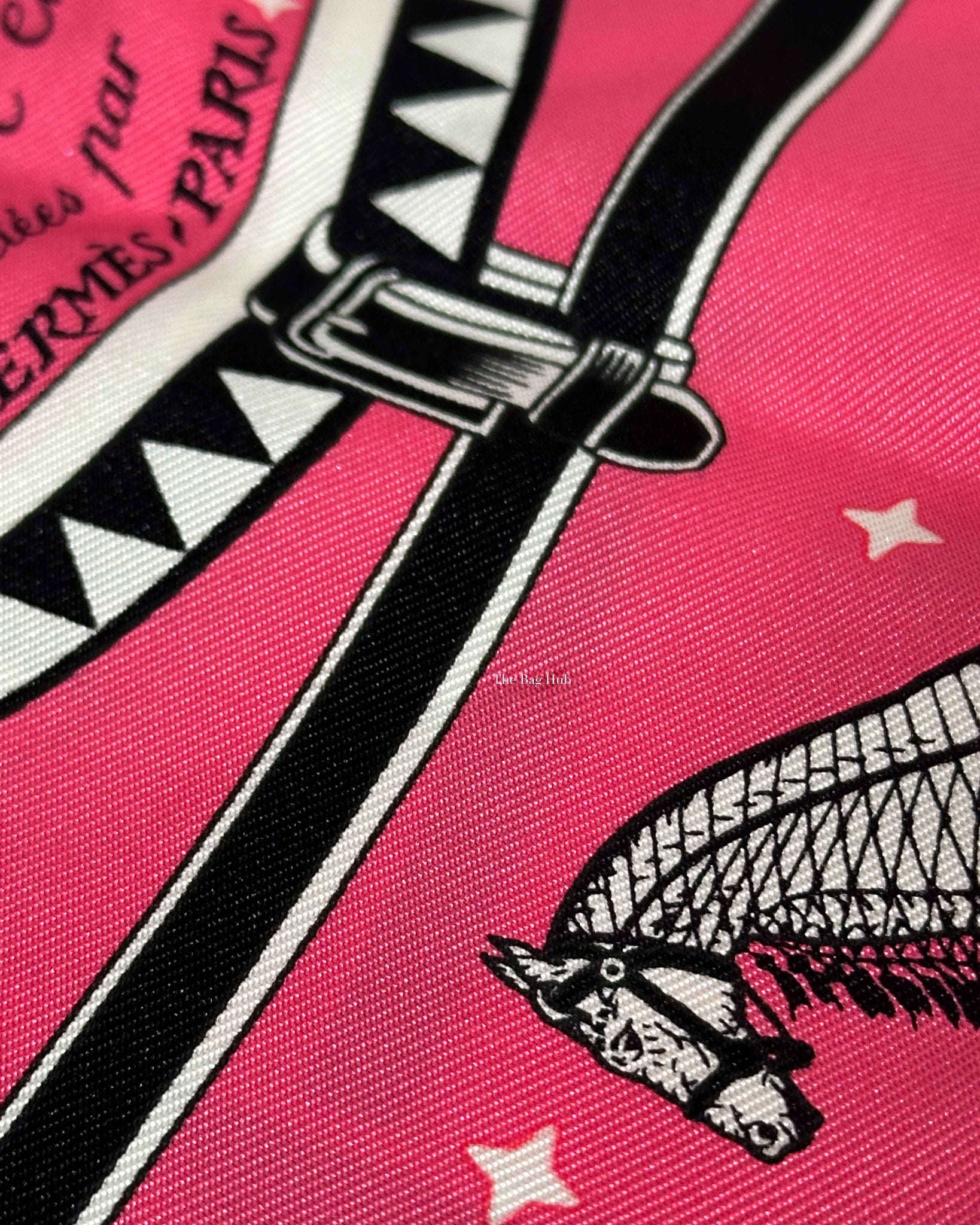 Hermes Pink Couvertures et Tenues de Jour Silk Scarf 55-15