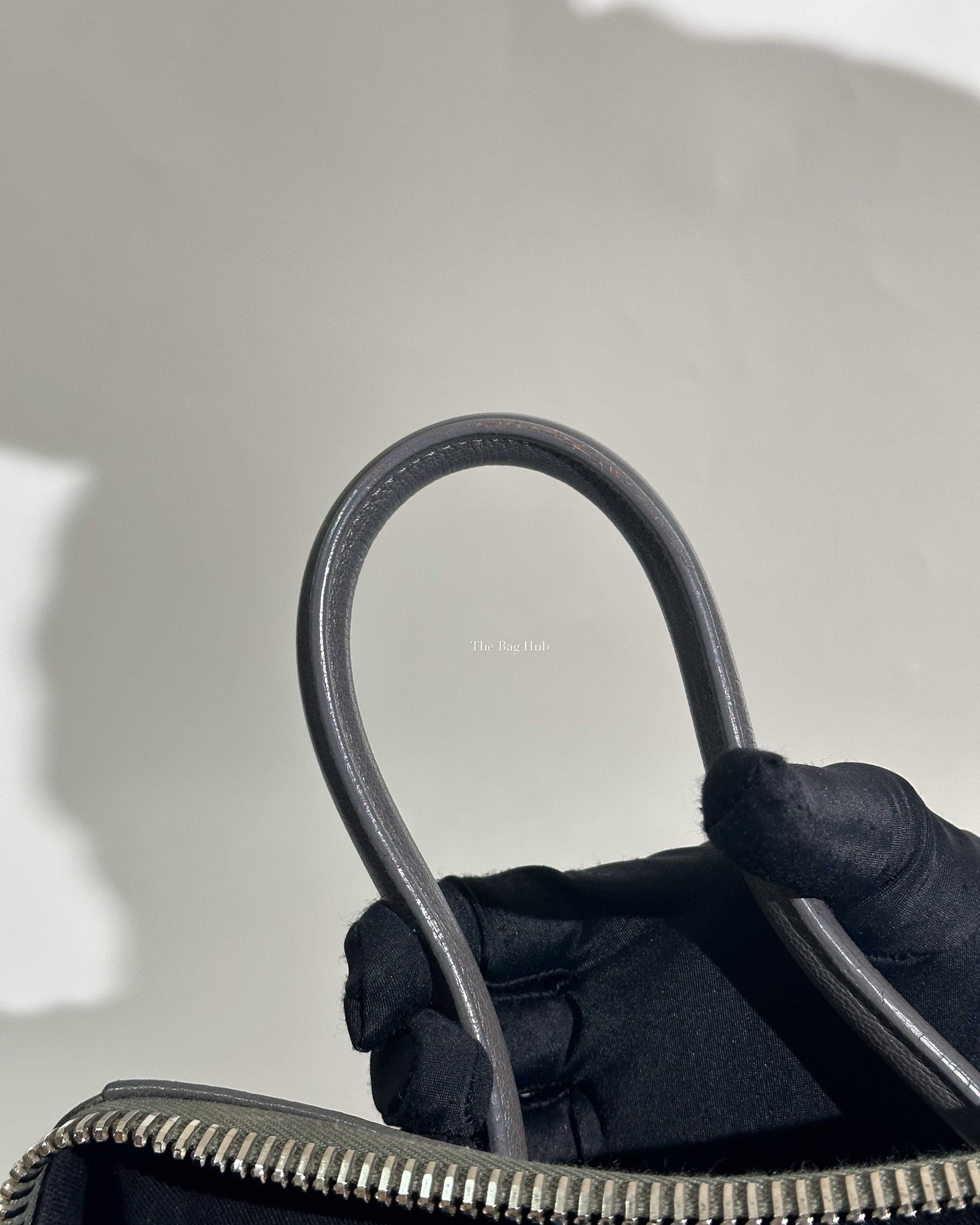 Givenchy Grey Leather Medium Antigona Bag-25