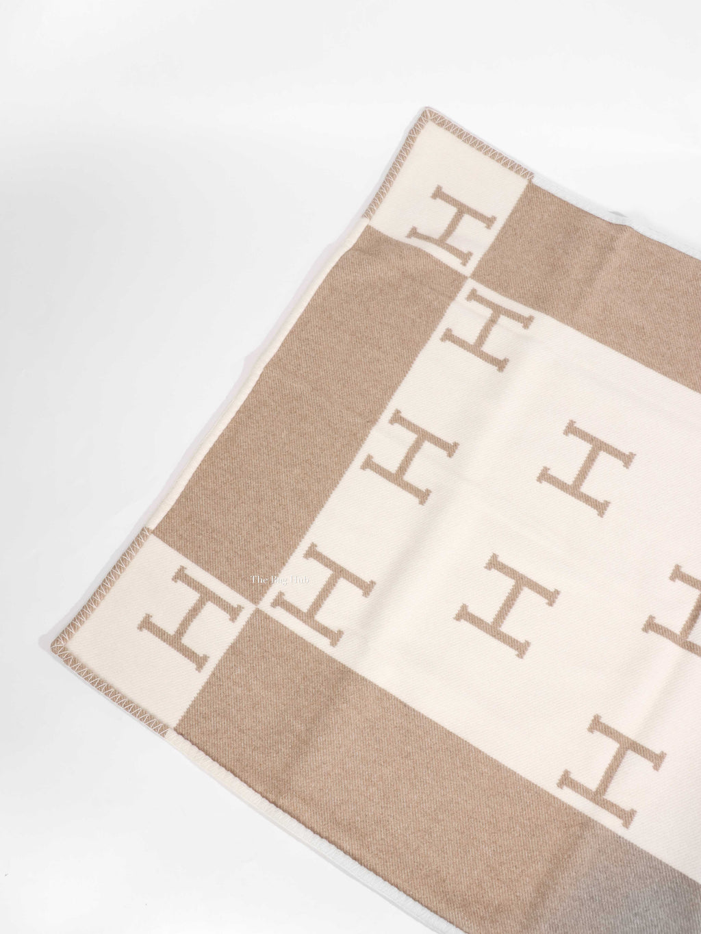 Hermes Noisette Moyen/Blanc Wool/Cashmere Avalon Baby Blanket-1
