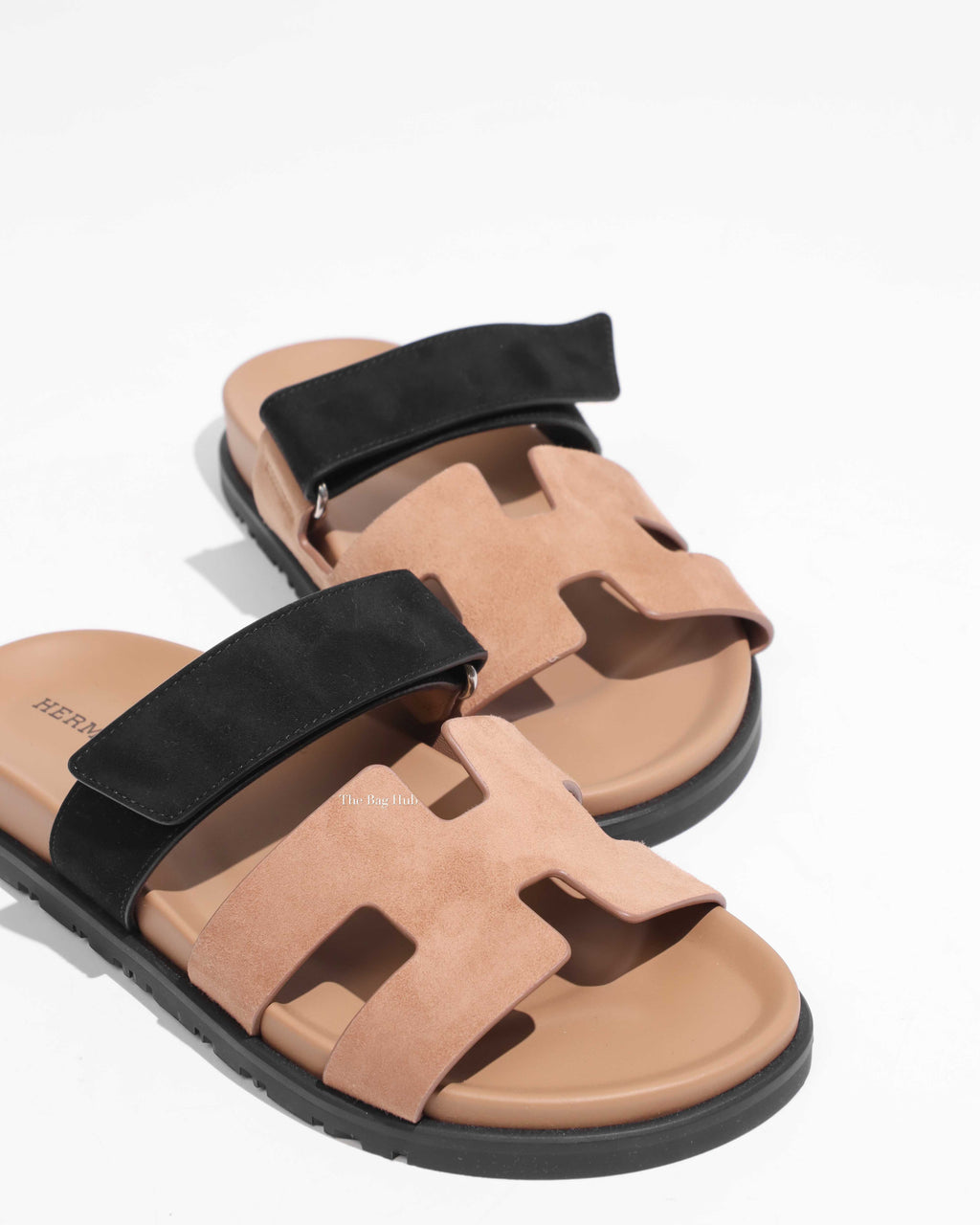 Hermes Rose Perle/Noir Suede Goatskin Chypre Sandals Size 37