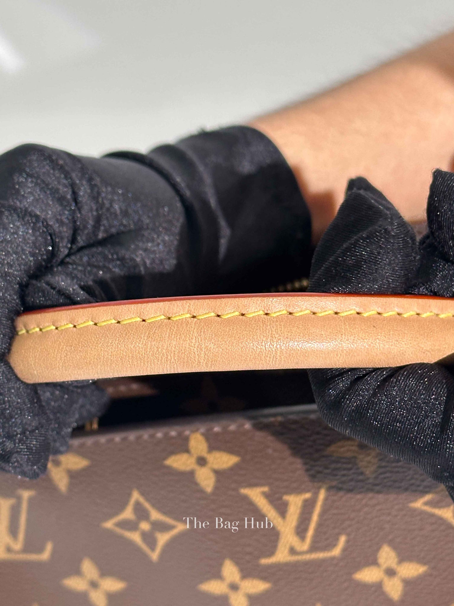 Louis Vuitton Brown Monogram Coated Canvas Petit Palais Handbag