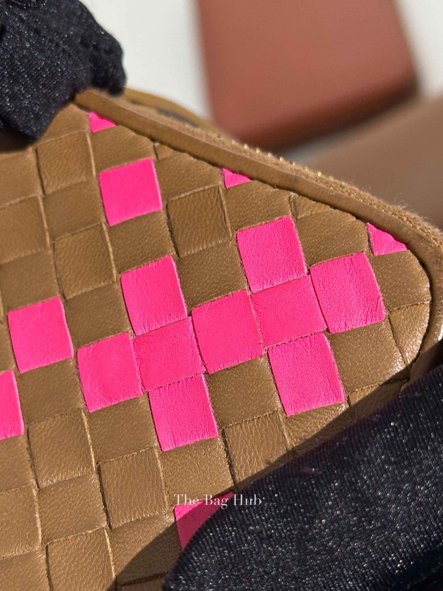 Bottega Veneta Brown/Pink Leather Intrecciato Long Wallet