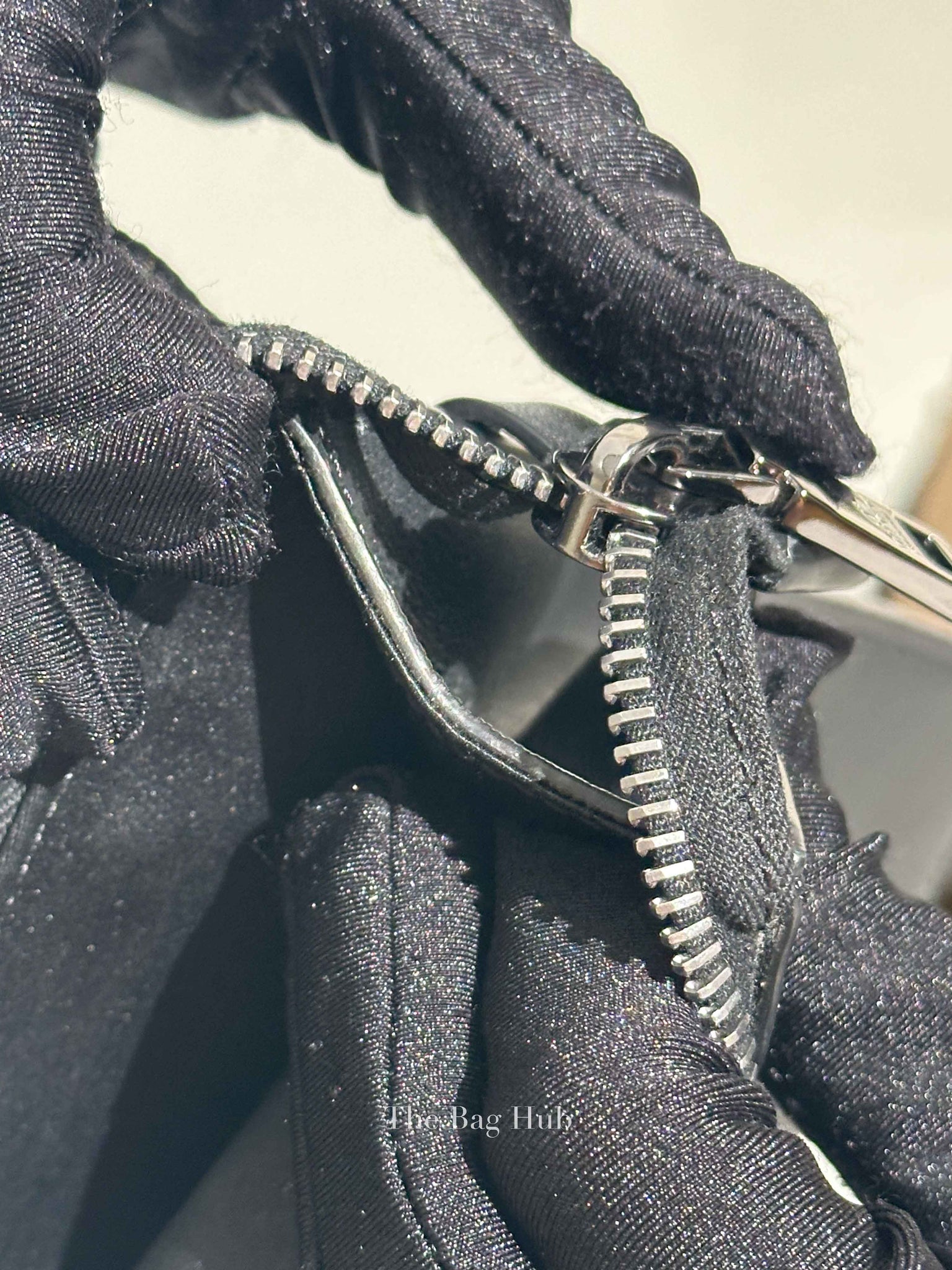 Valentino Black Leather Vlogo Signature Calfskin Pouch Bag