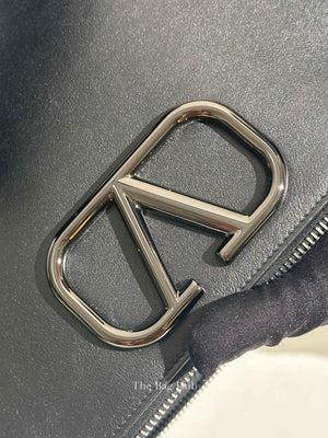 Valentino Black Leather Vlogo Signature Calfskin Pouch Bag