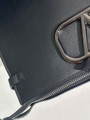 Valentino Black Leather Vlogo Signature Calfskin Pouch Bag