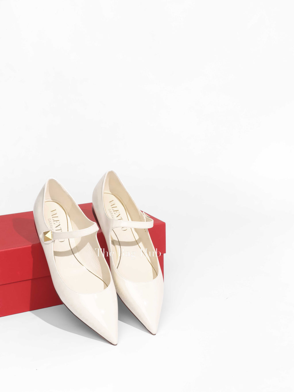 Valentino White Patent Tiptoe  Ballerina Flats Size 39