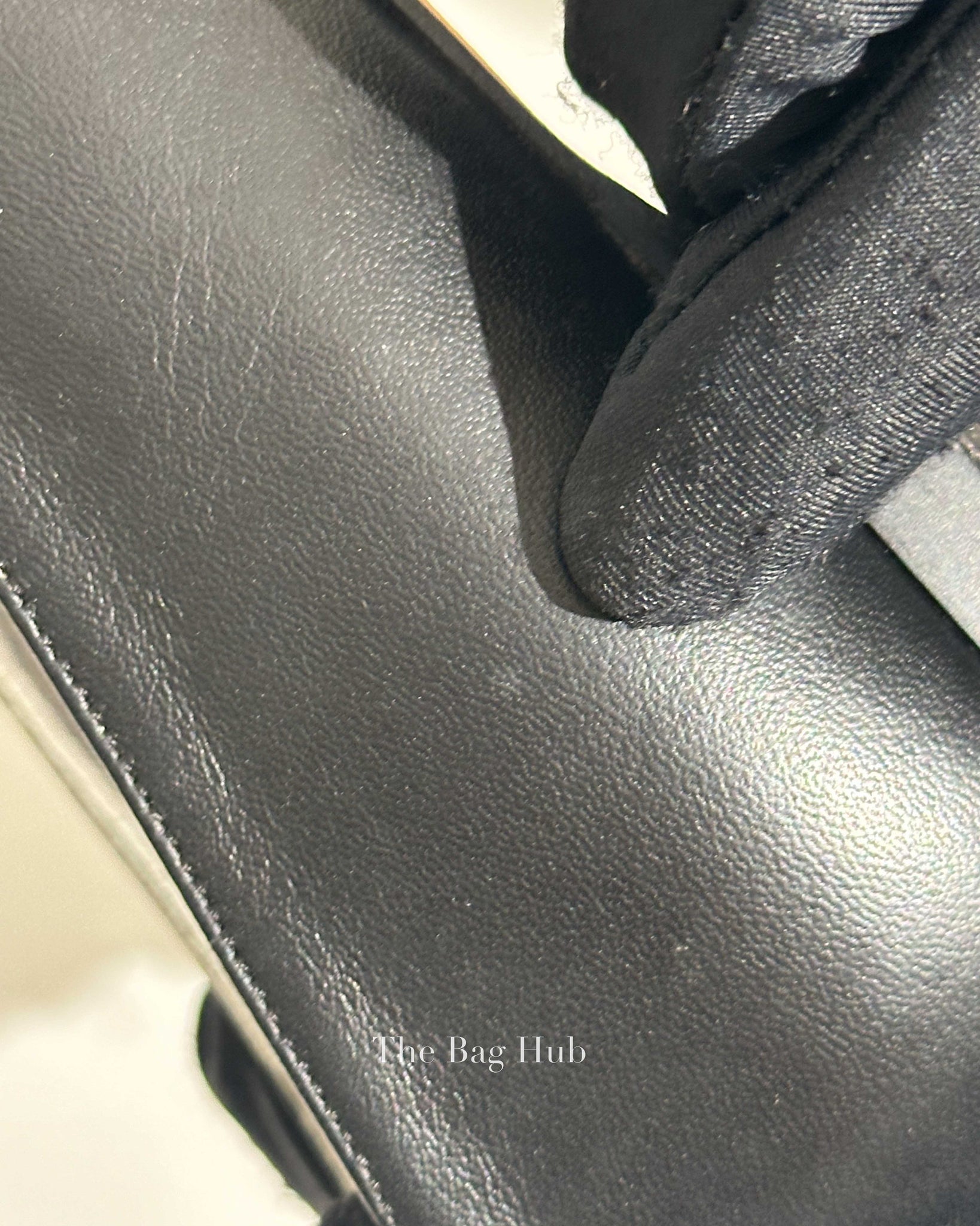 Givenchy Black/Red Leather Signature Logo Size 38