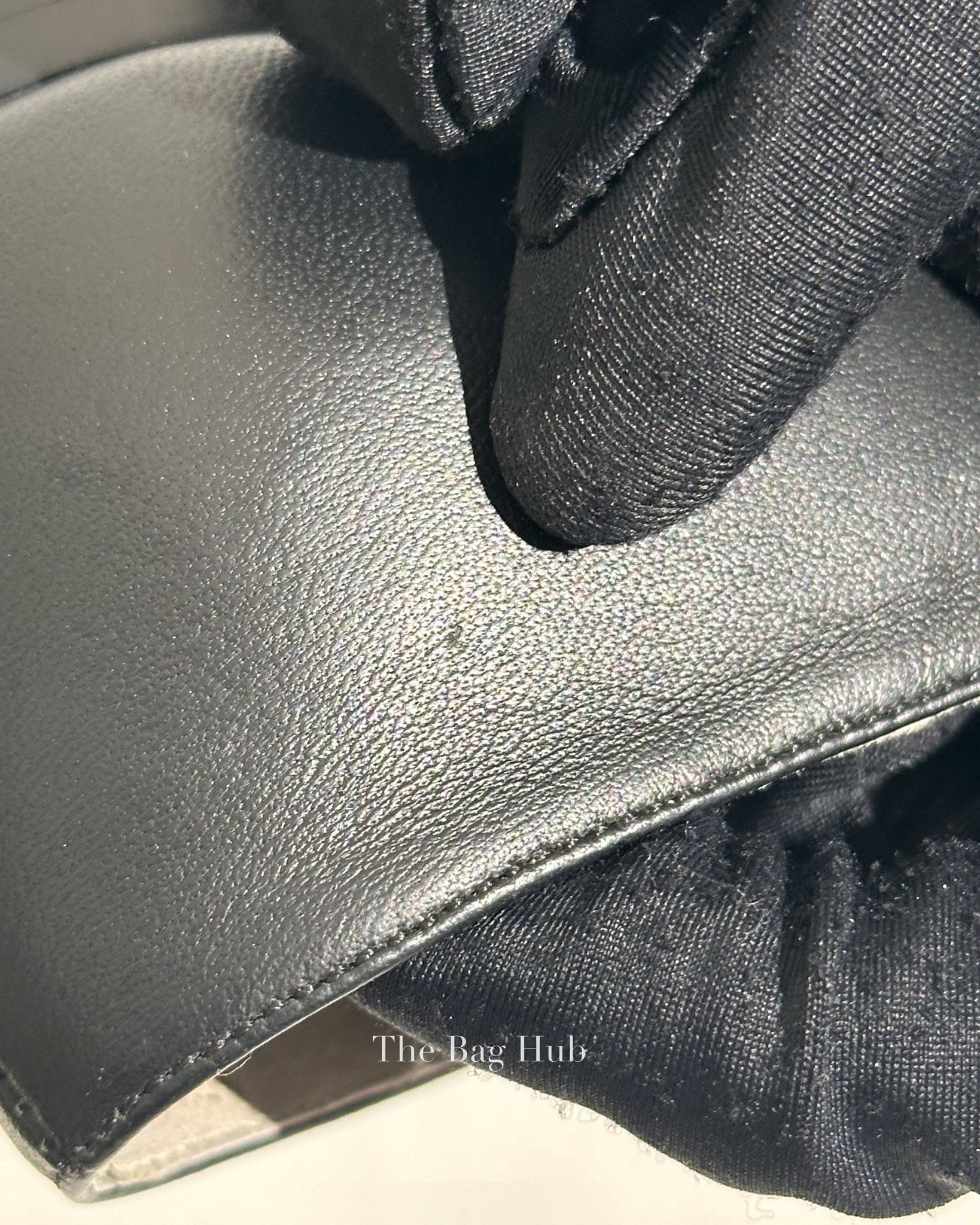 Givenchy Black/Red Leather Signature Logo Size 38
