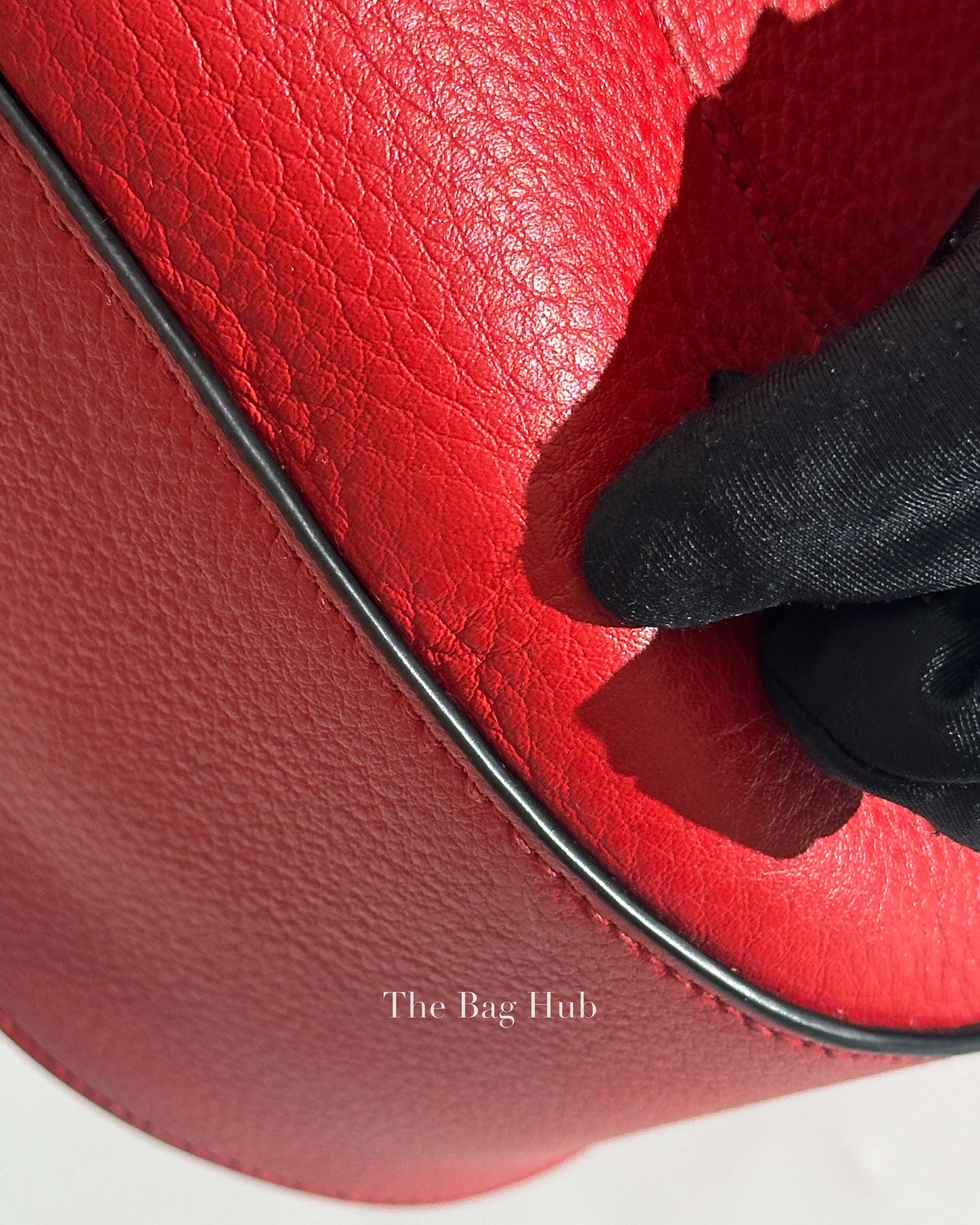 Prada Rosso Vitello Daino Crossbody Bag 1BC052