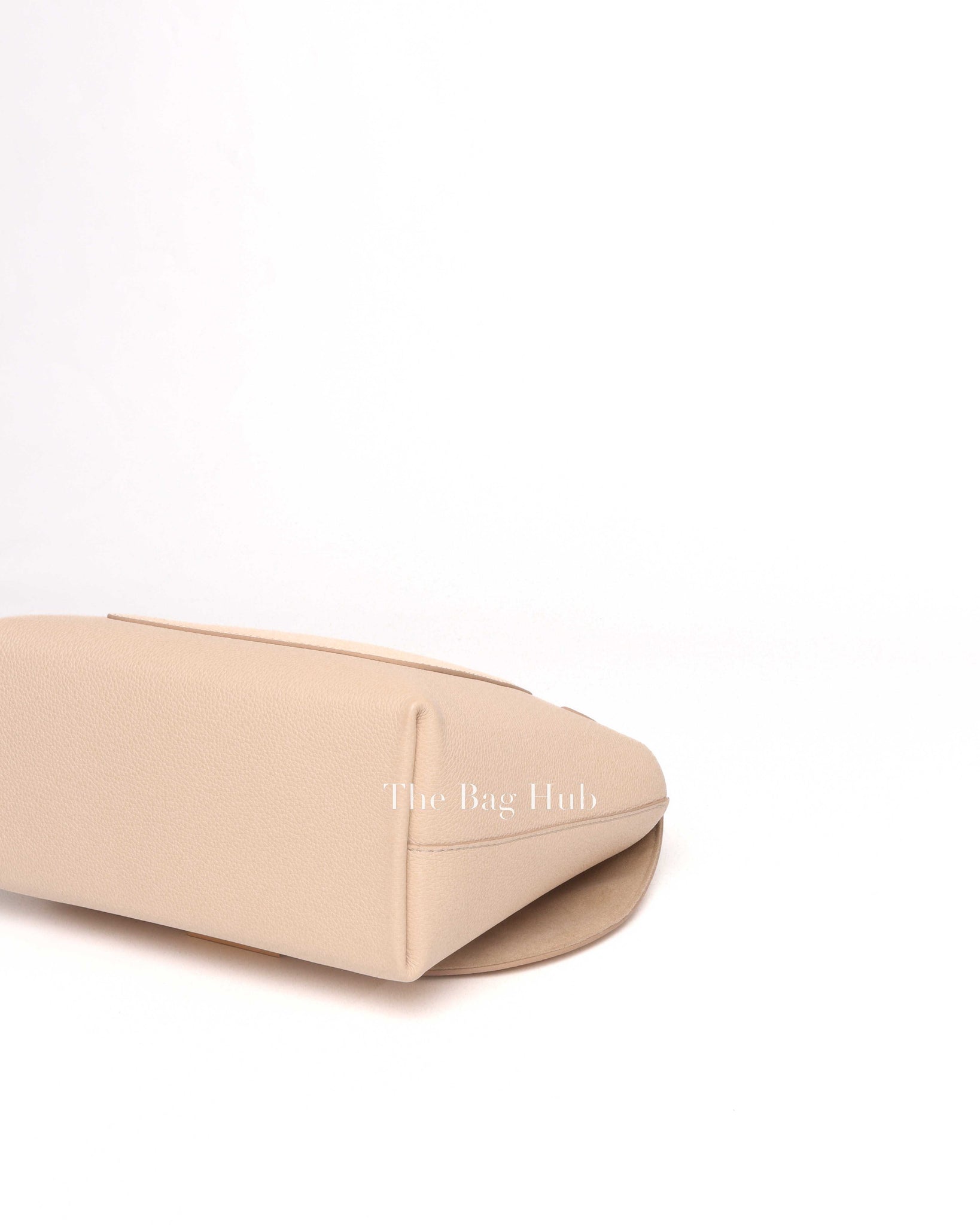 Louis Vuitton Mocaccino Leather Volta NV Bag