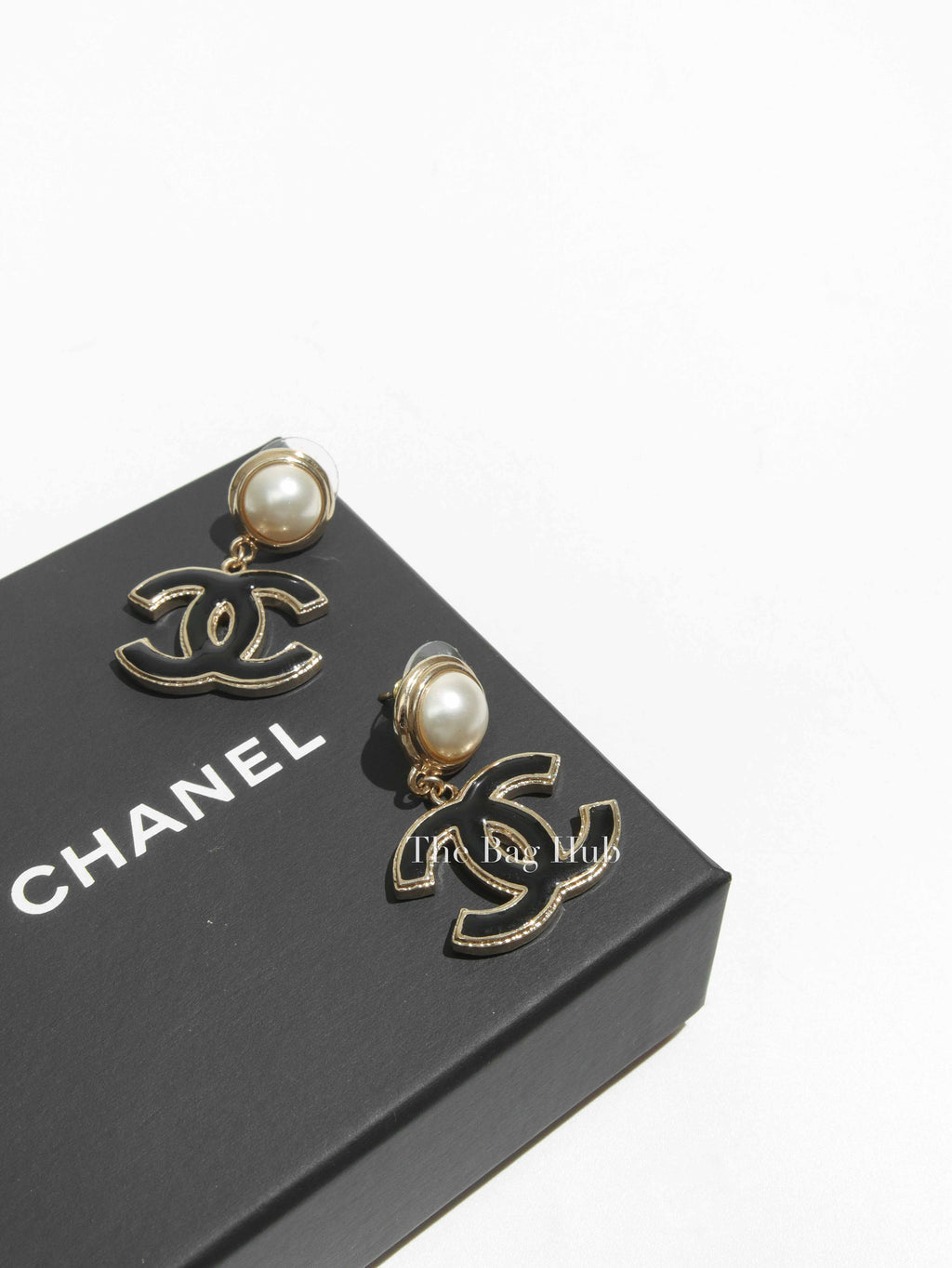 Chanel Black/Gold CC Pearl Dangle Drop Earrings