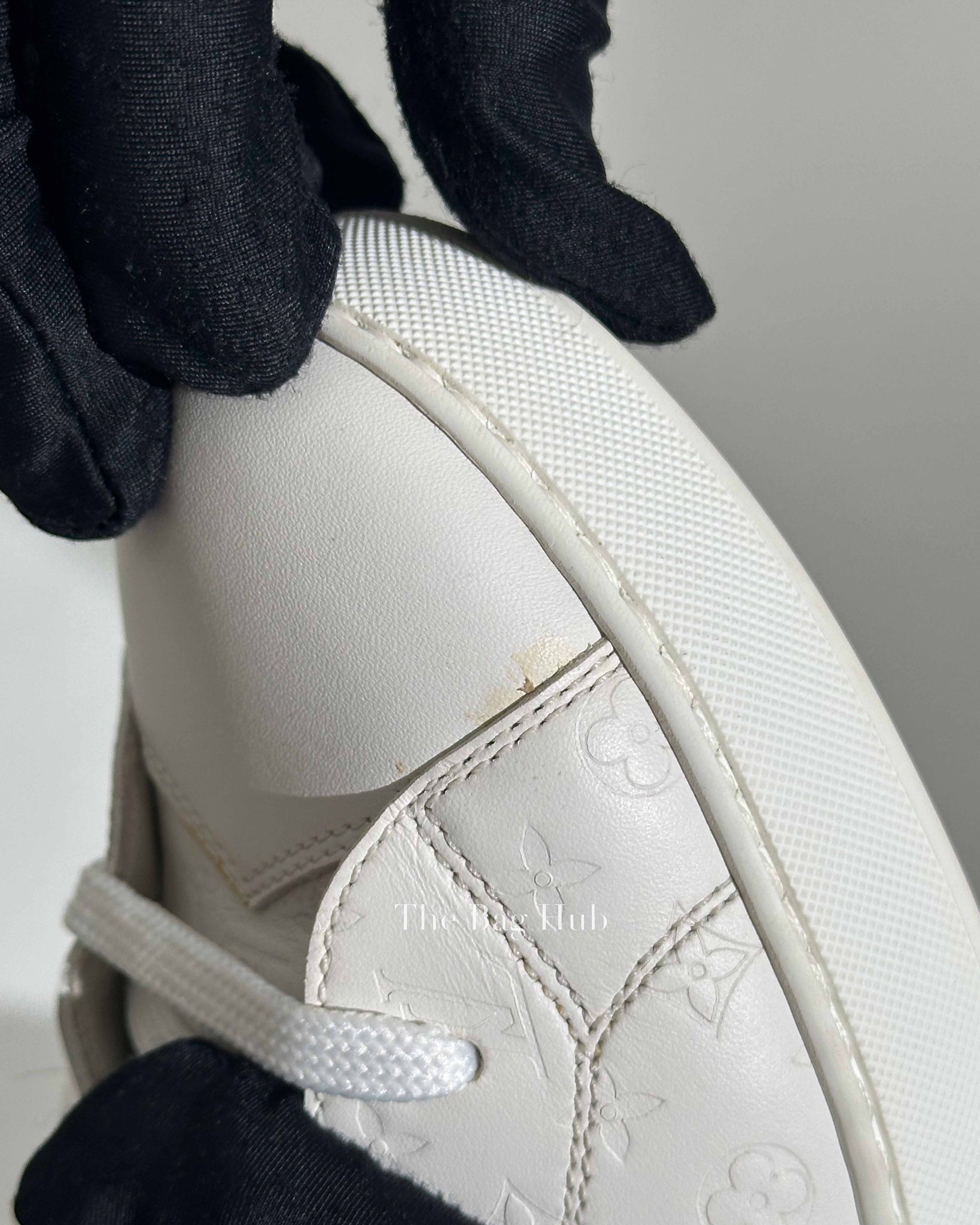 Louis Vuitton White Embossed Leather Monogram Low Top Sneakers Size 35