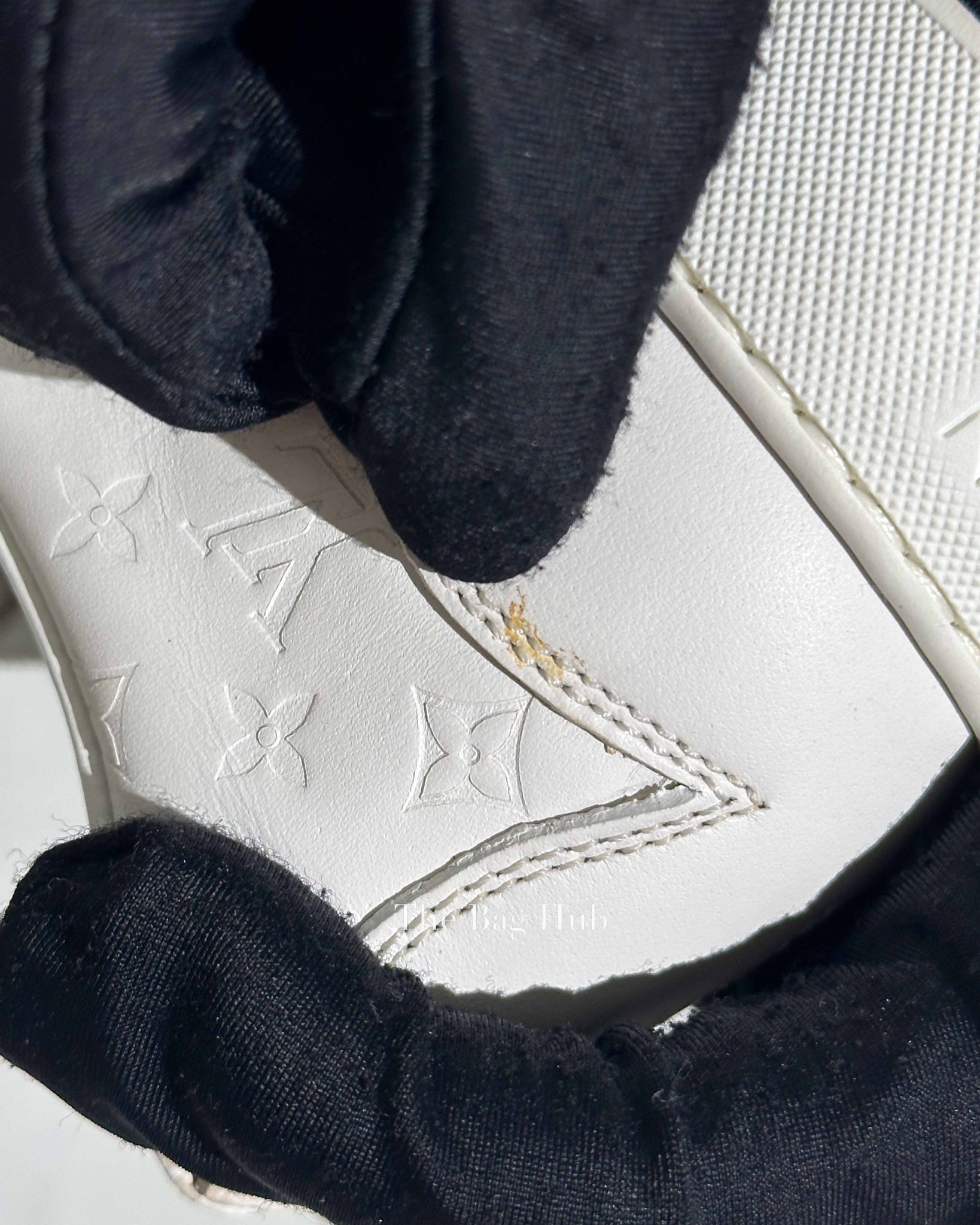 Louis Vuitton White Embossed Leather Monogram Low Top Sneakers Size 35