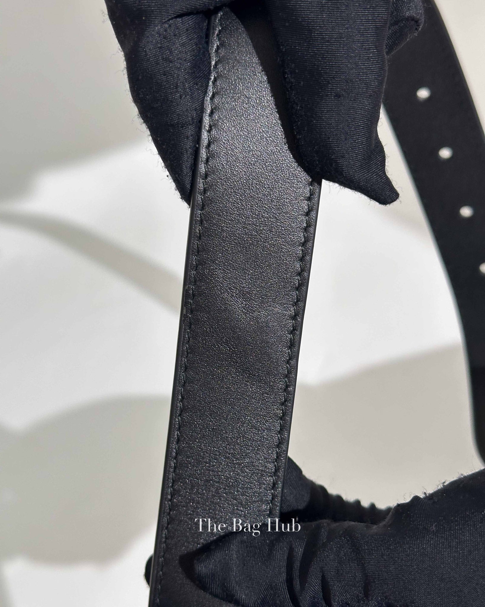 Gucci Black Leather GG Marmont Matelasse Belt Bag