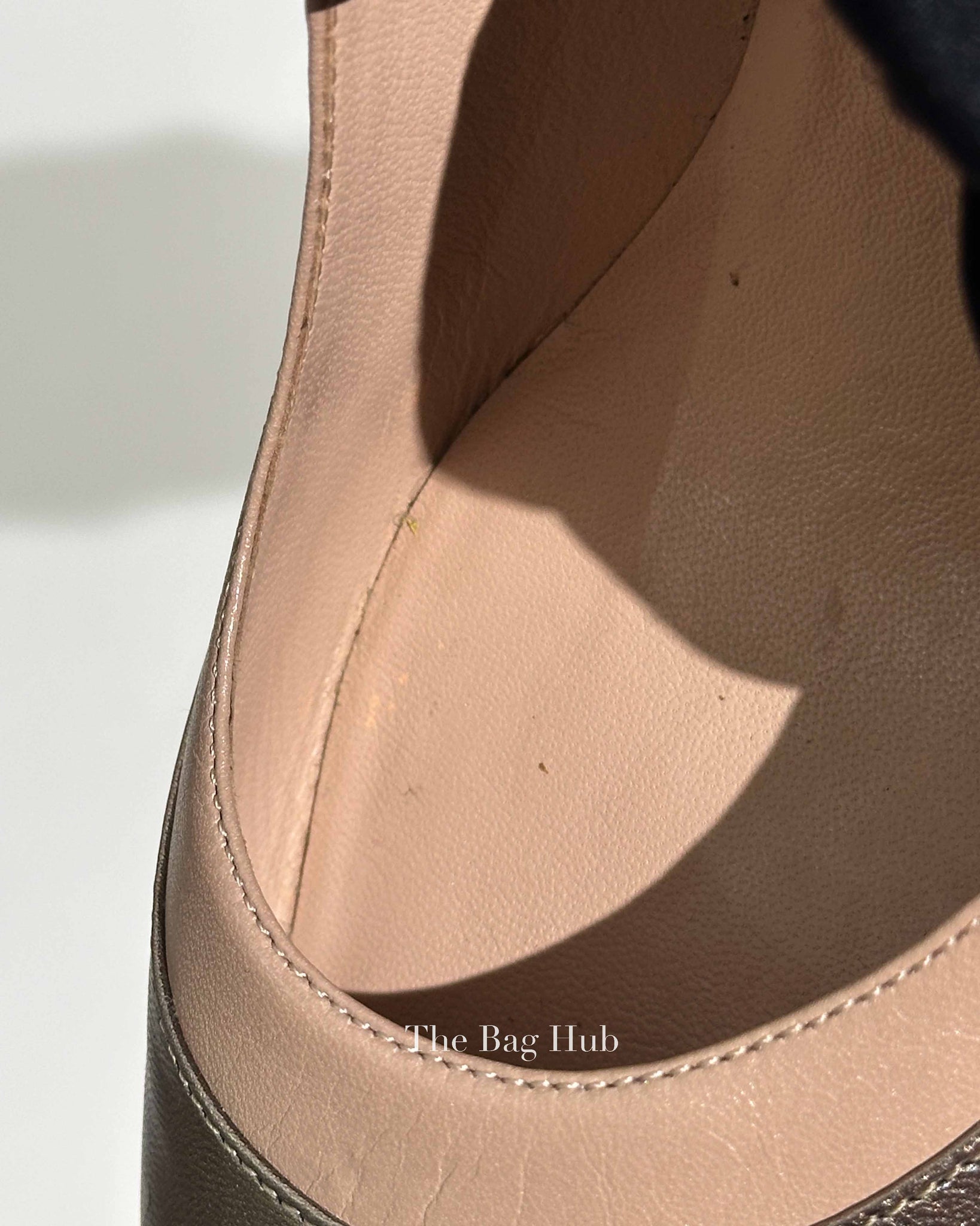 Valentino Gold Leather Eyelet Love Latch Pointed Toe Pumps Size 37