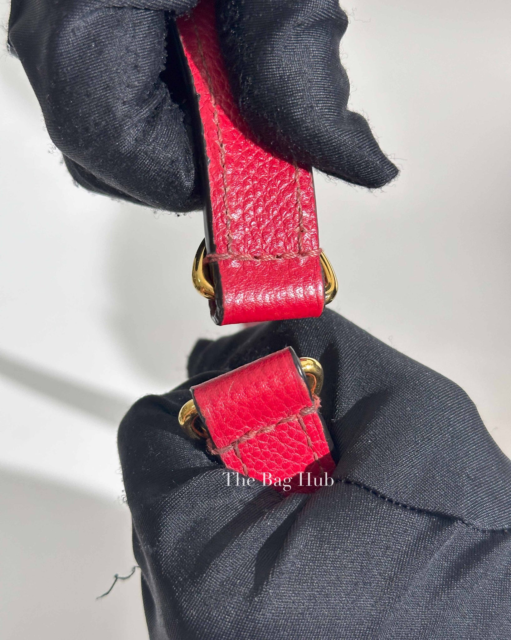 Louis Vuitton Cherry Empreinte Leather Pochette Metis Sling Bag