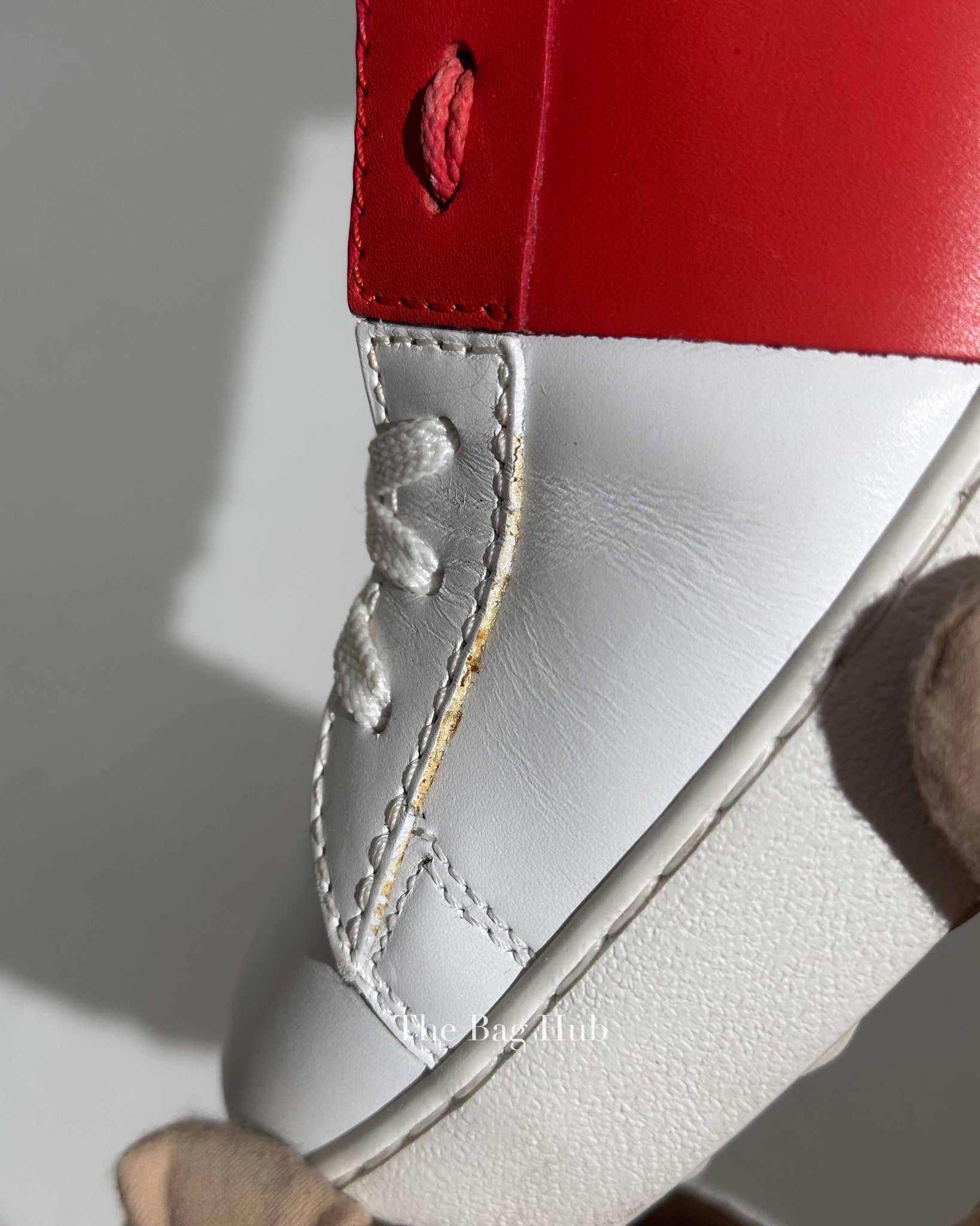 Valentino Garavani White/Red Leather Rockstud Low Top Sneakers Size 39