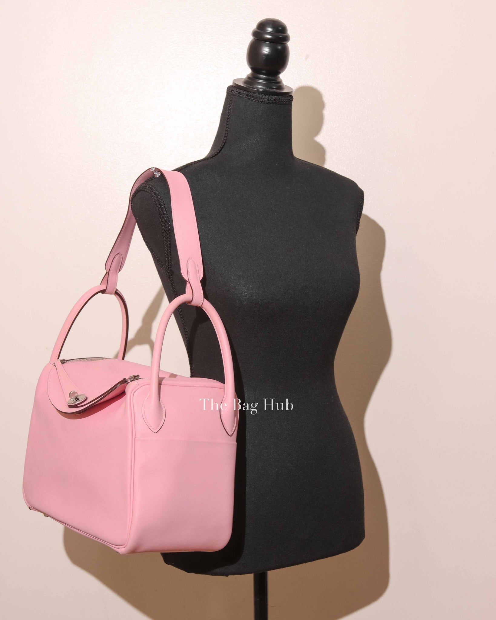 Hermes Rose Sakura Swift Leather Lindy 30