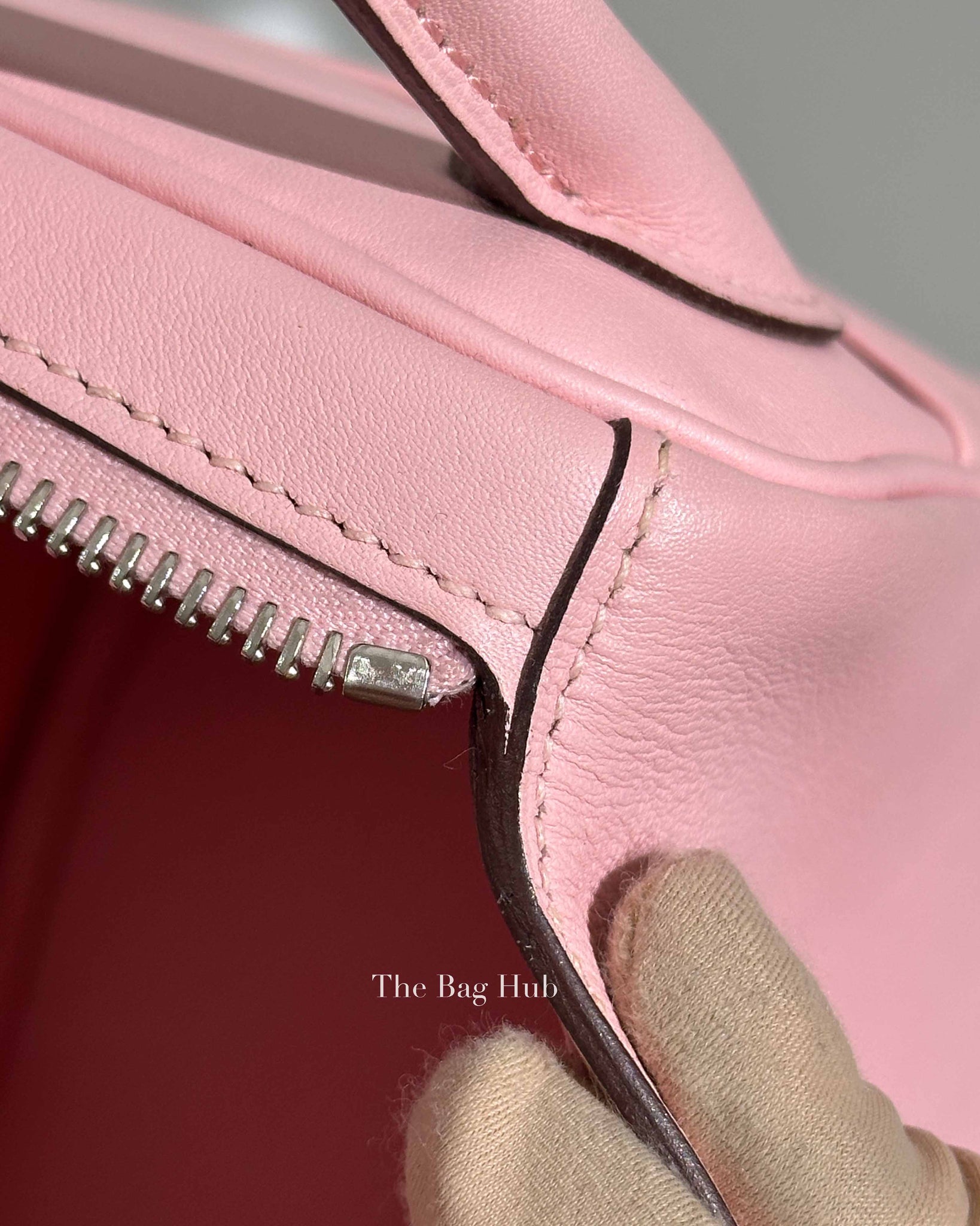 Hermes Rose Sakura Swift Leather Lindy 30