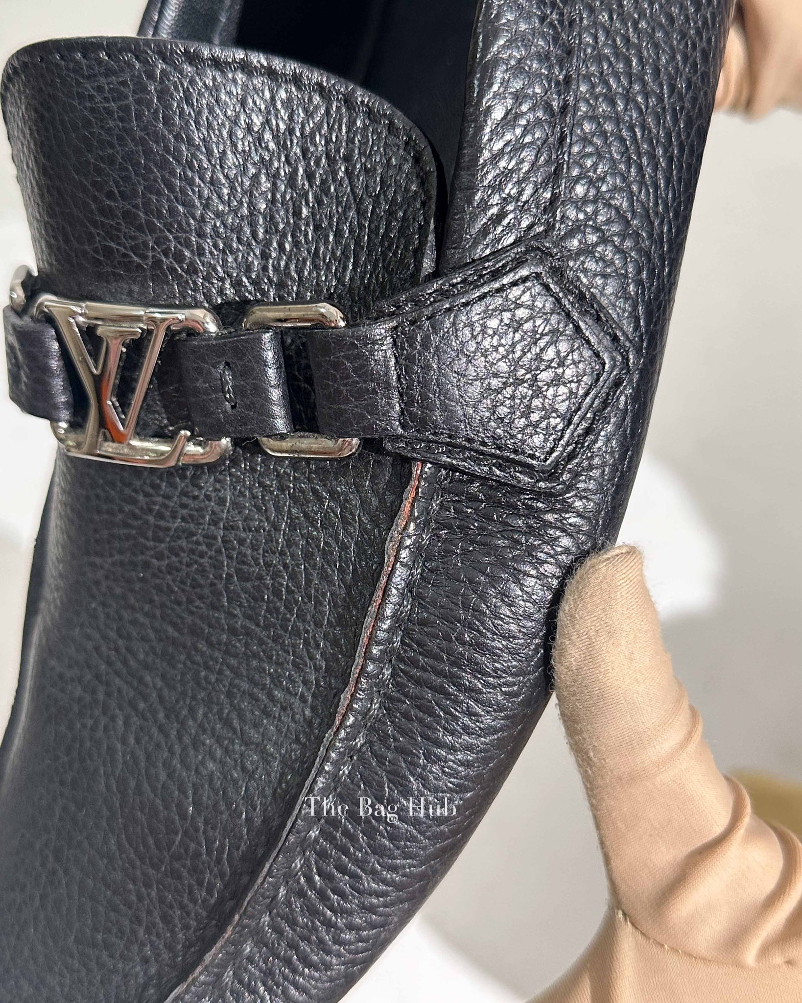 Louis Vuitton Black Leather Hockenheim Slip On Loafers Size 6.5