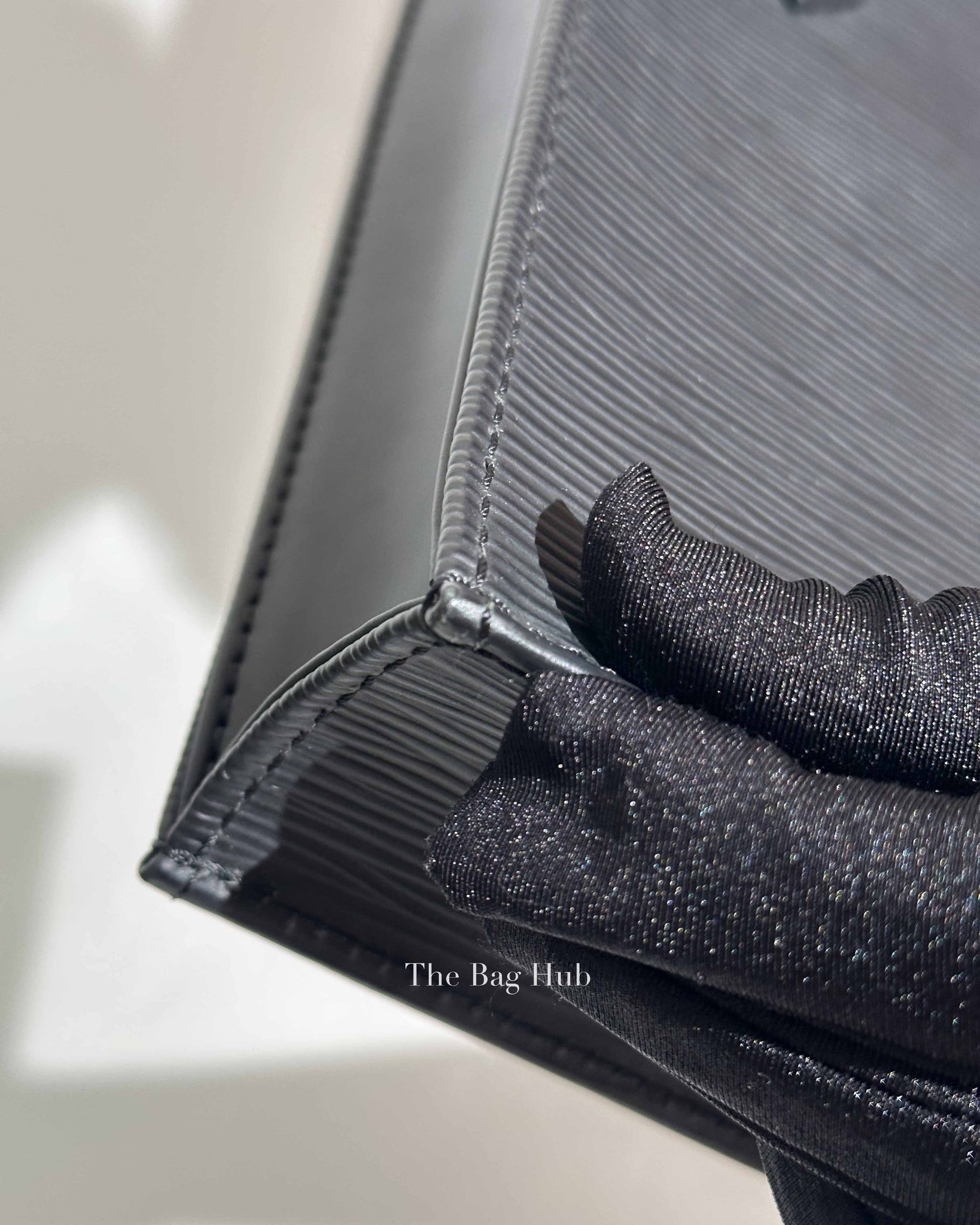 Louis Vuitton Black Epi Leather Petite Sac Plat Tote Bag