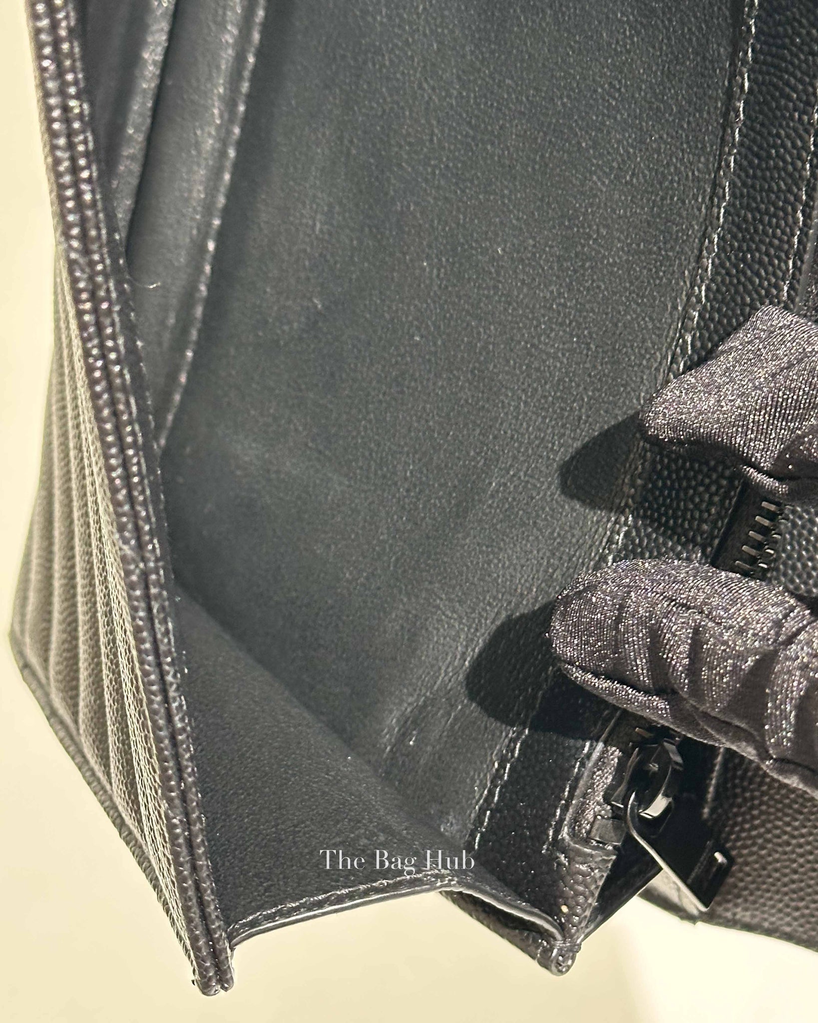 Saint Laurent Black Grained Leather De Poudre Matelasse Chevron Monogram Monochrome Chain Wallet