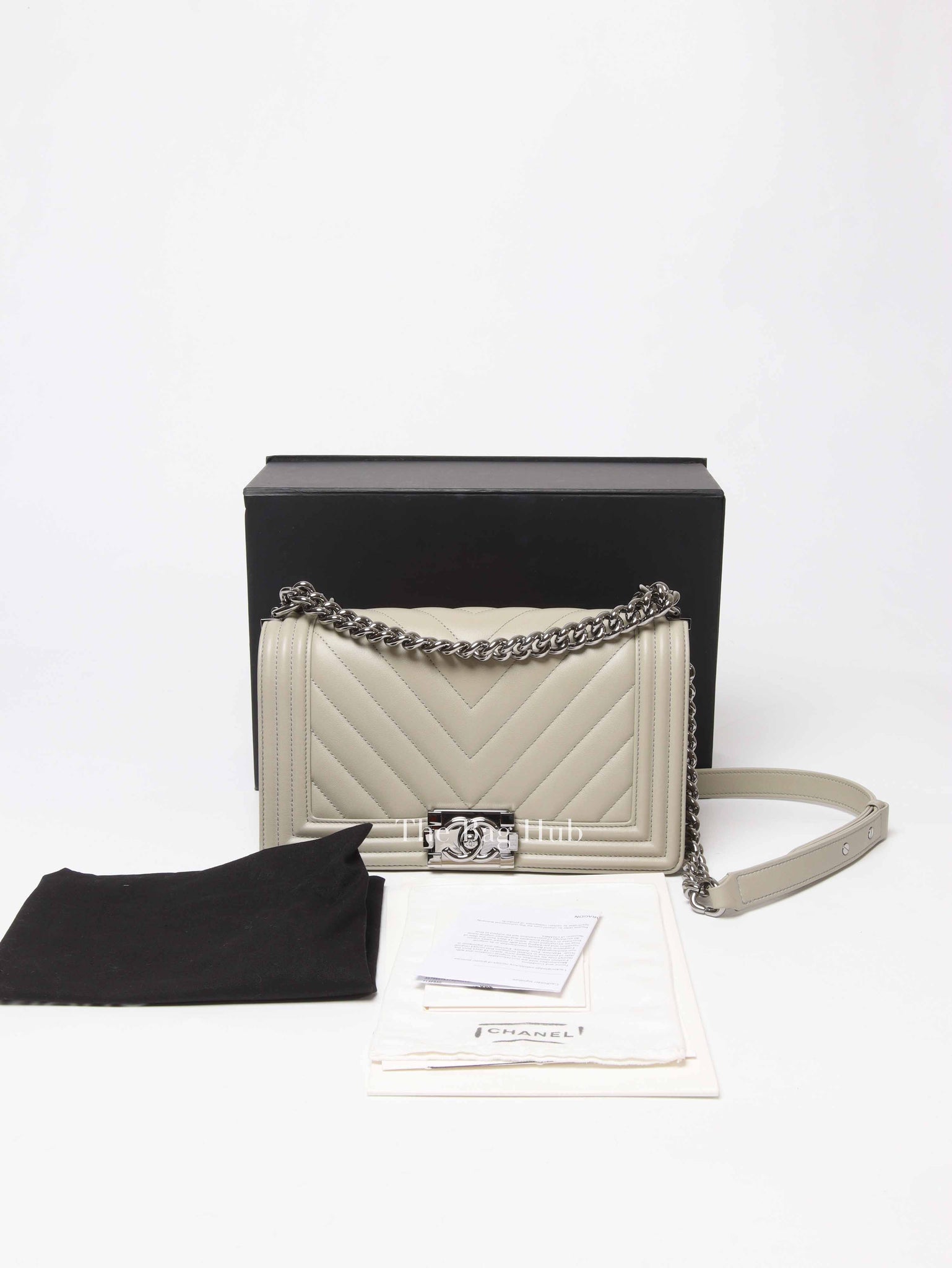 Chanel Khaki Green Chevron Leather Quilted Medium Boy Flap Bag