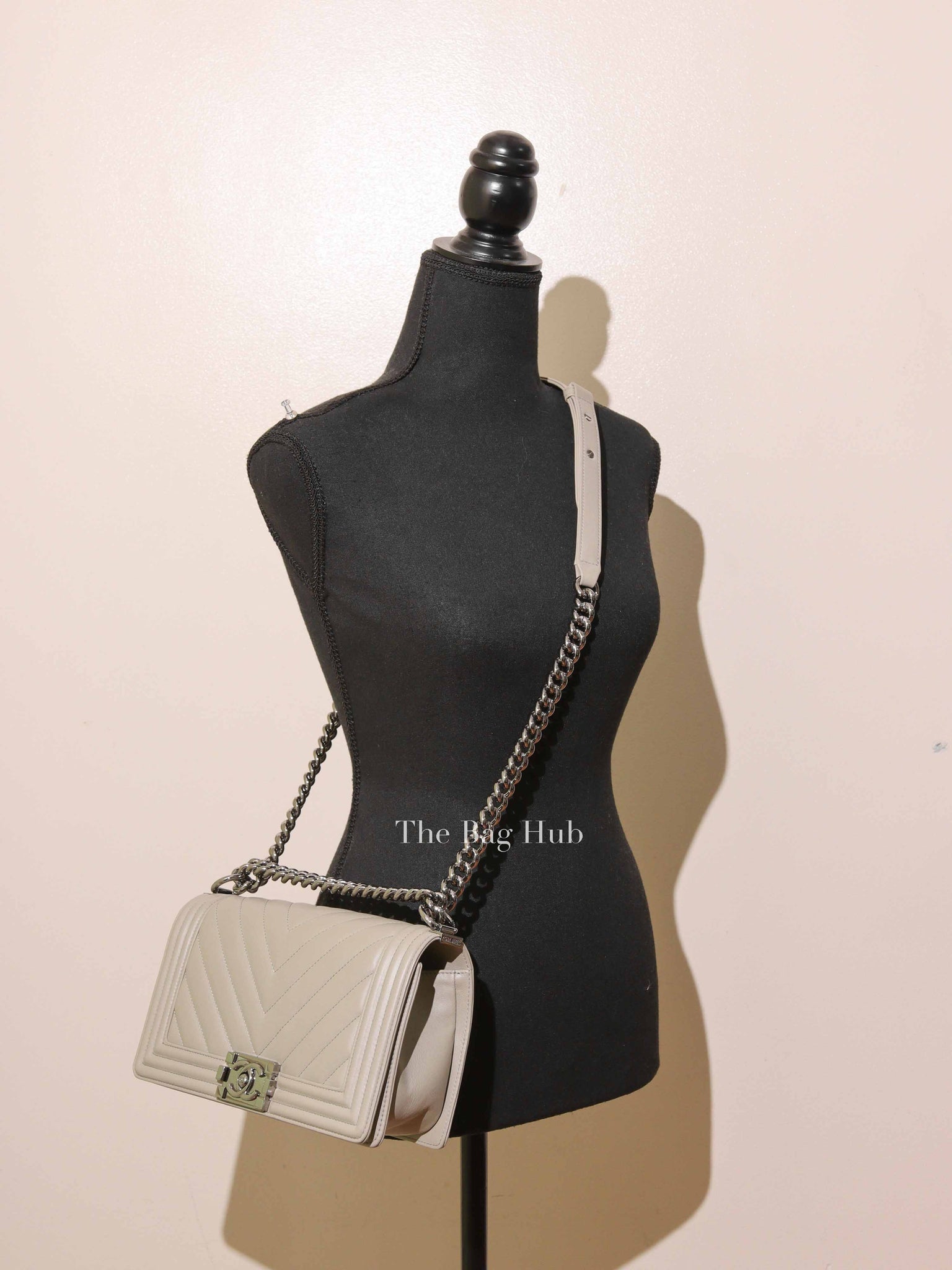 Chanel Khaki Green Chevron Leather Quilted Medium Boy Flap Bag