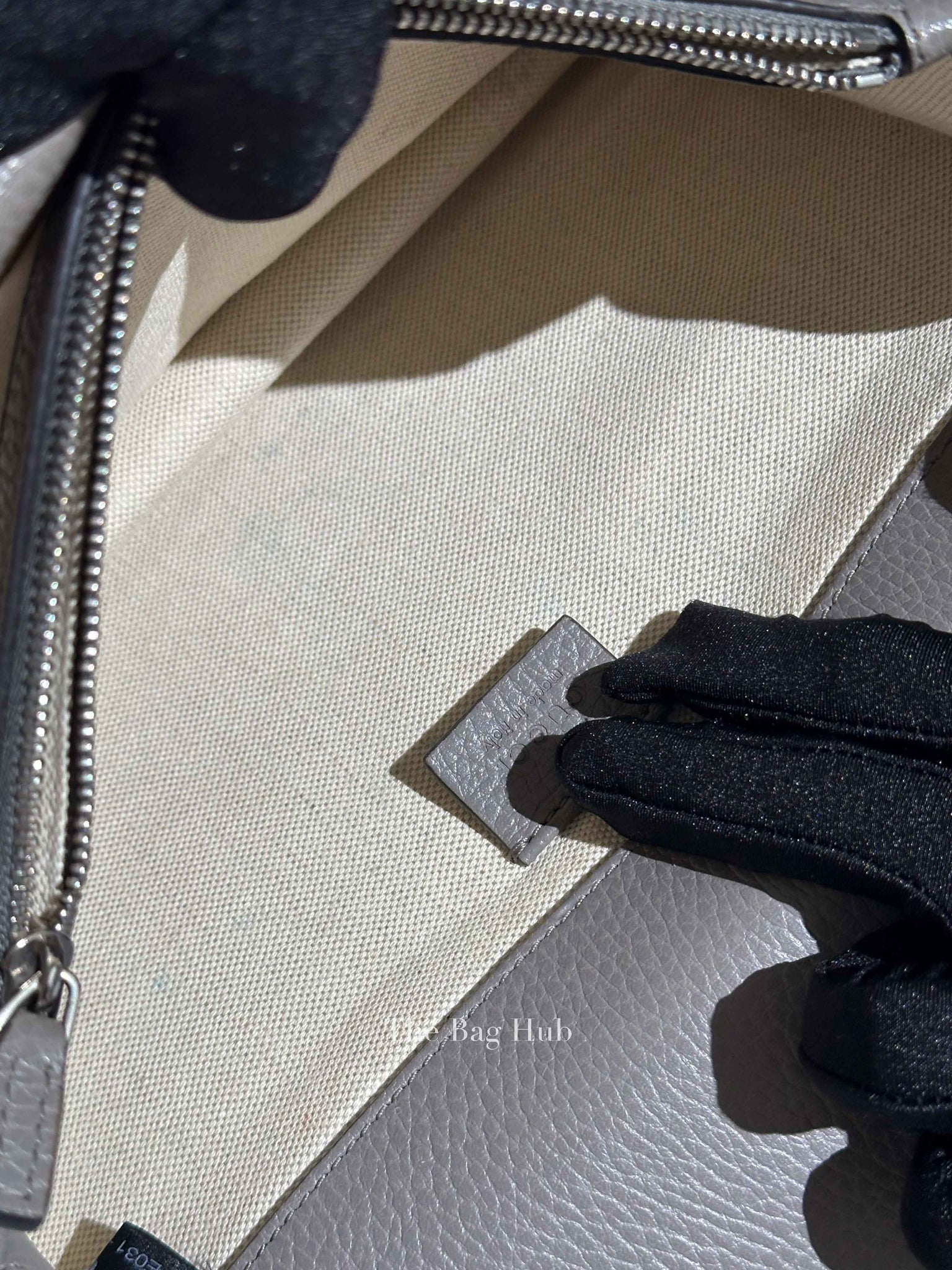 Gucci Dusty Grey Pebbled Calfskin Small Dionysus Shoulder Bag