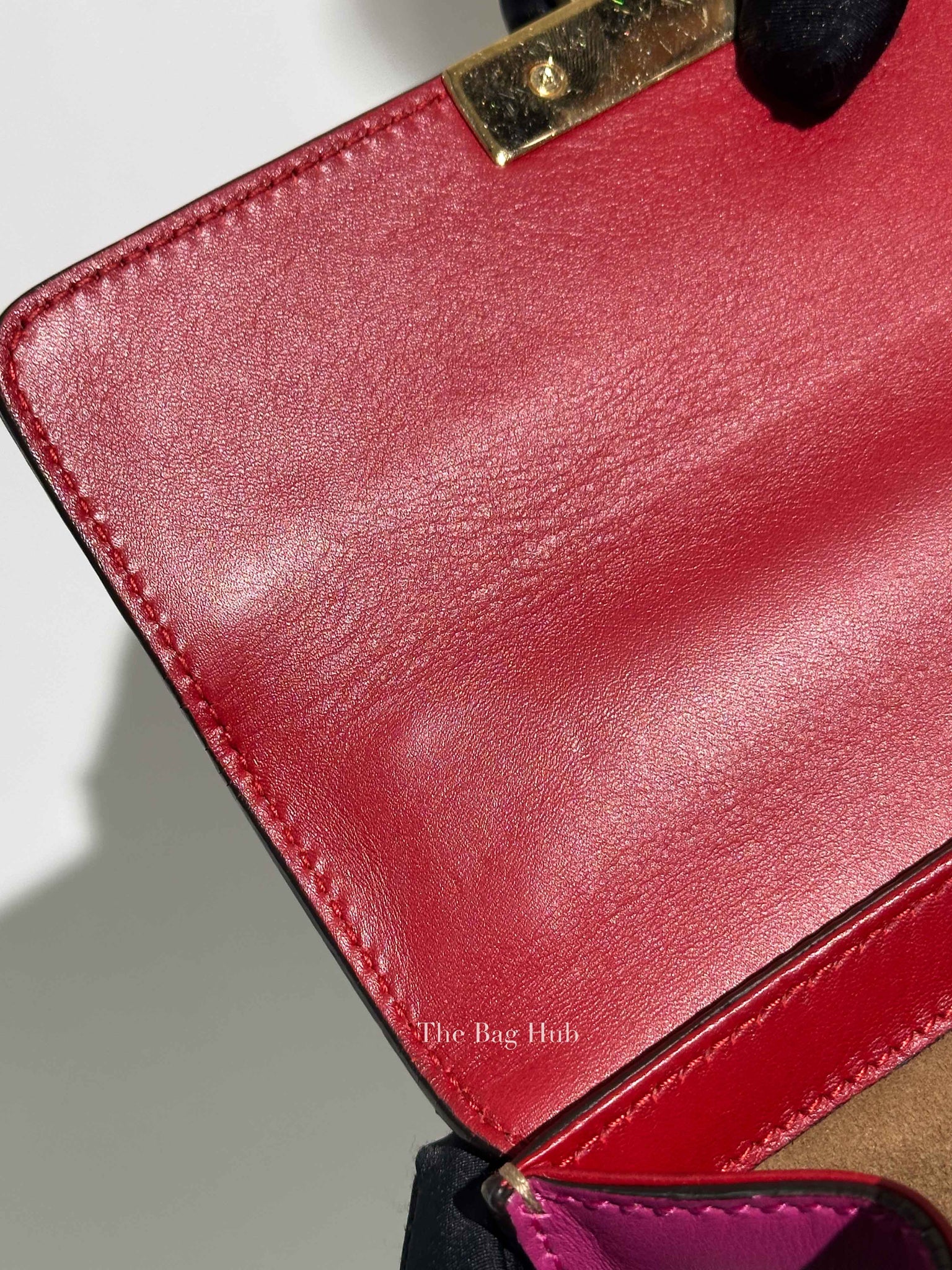 Gucci Beige Hibiscus Red New Rosette GG Supreme Monogram Calfskin Small Padlock Shoulder Bag