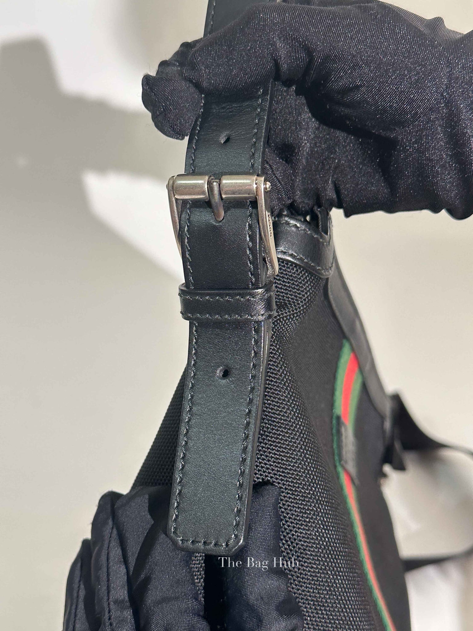 Gucci Black Techno Canvas Web Medium Messenger Bag