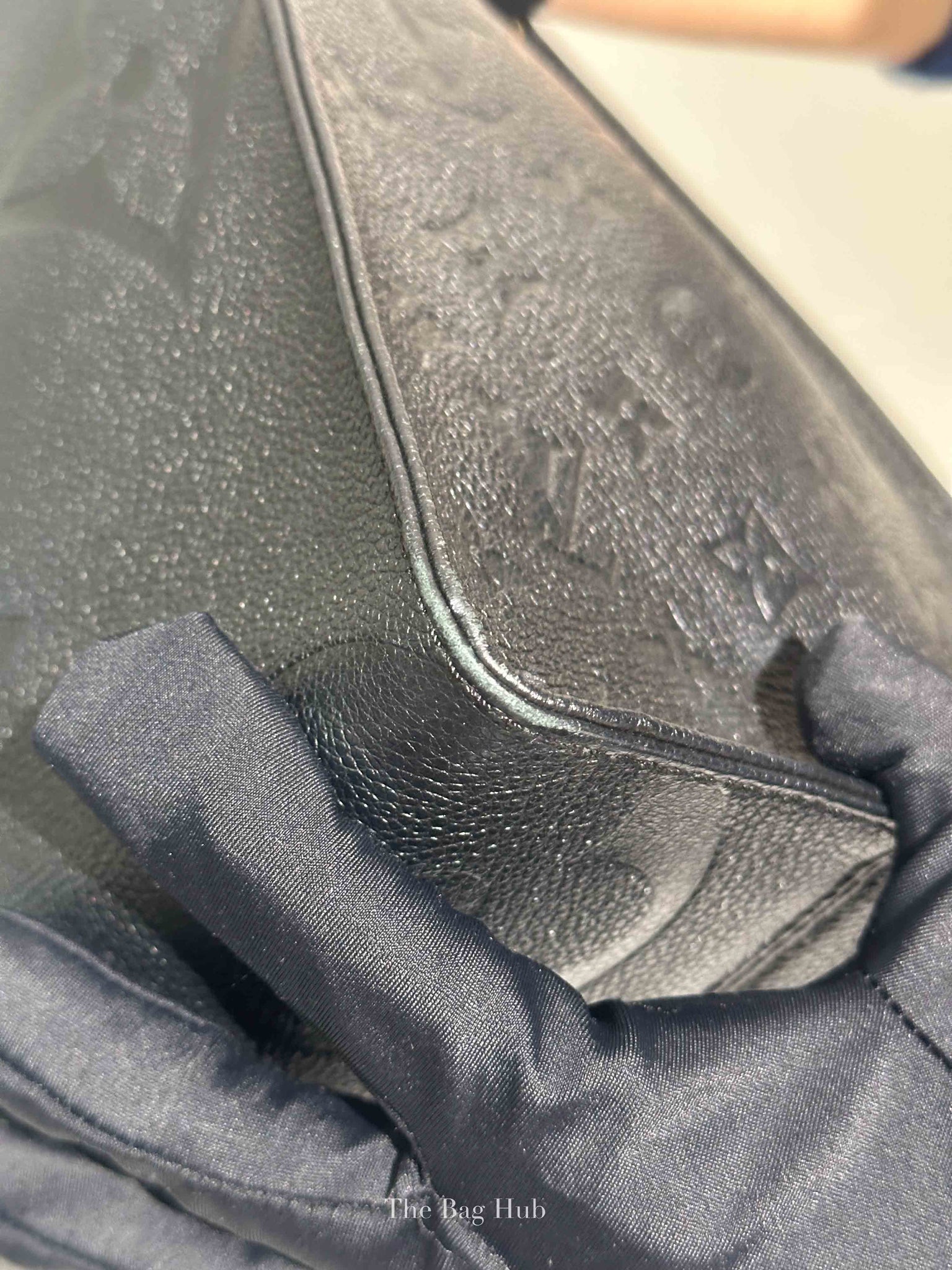 Louis Vuitton Black Leather Empreinte Monogram Giant OnTheGo MM Tote Bag