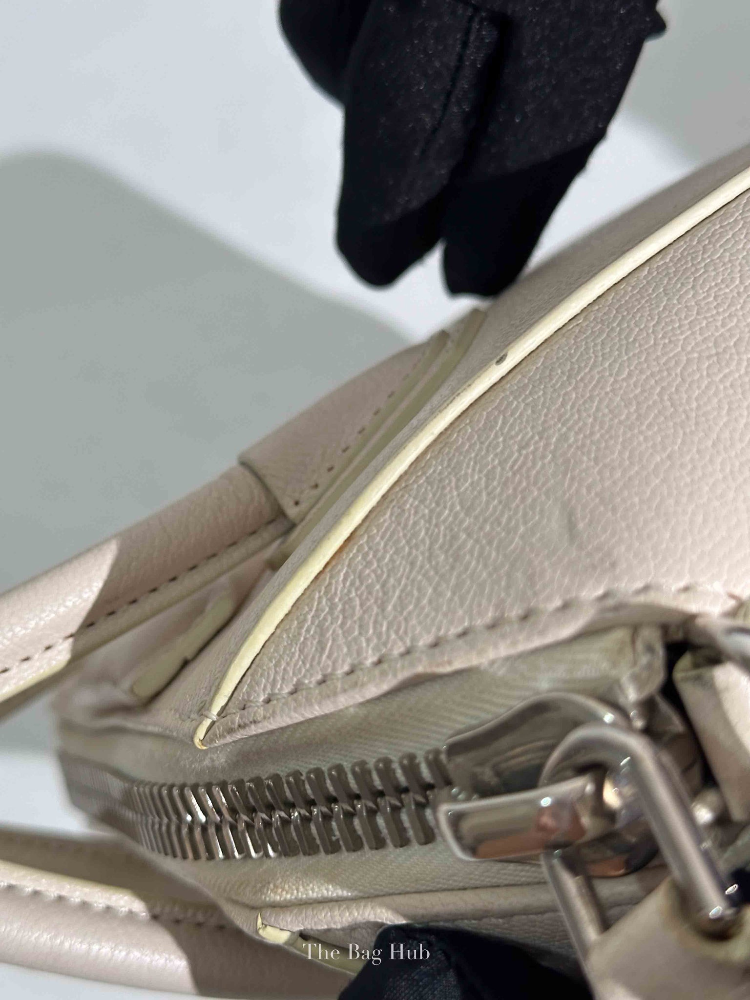Givenchy White Leather Antigona Mini Bag